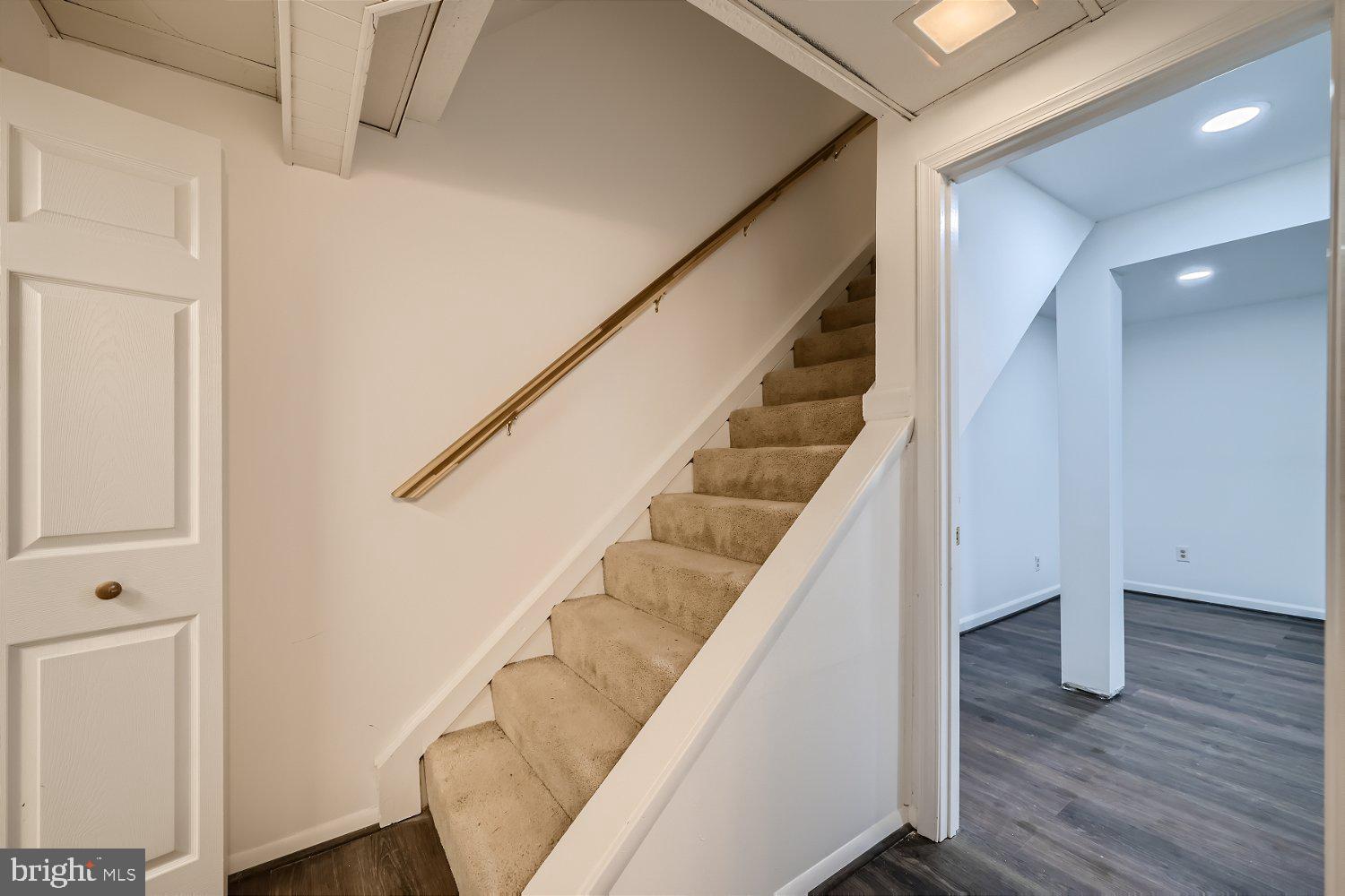 HARMANS WOODS - Residential