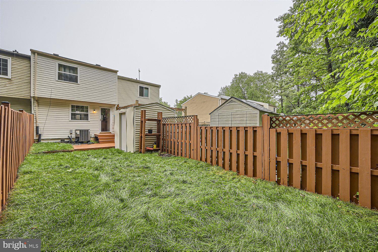 HARMANS WOODS - Residential