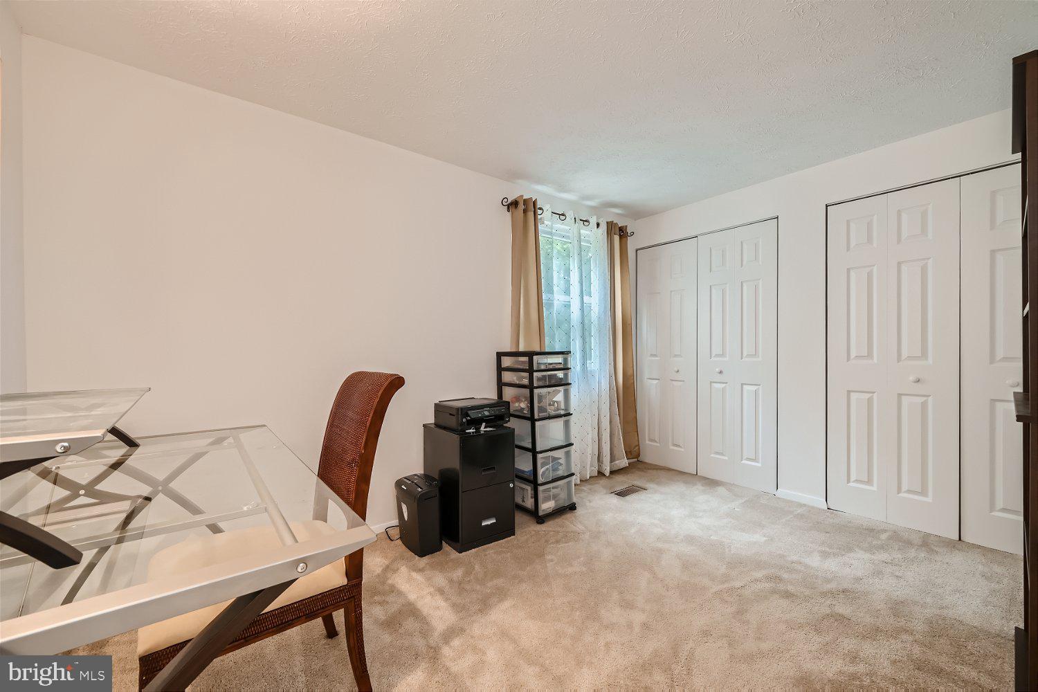 HARMANS WOODS - Residential