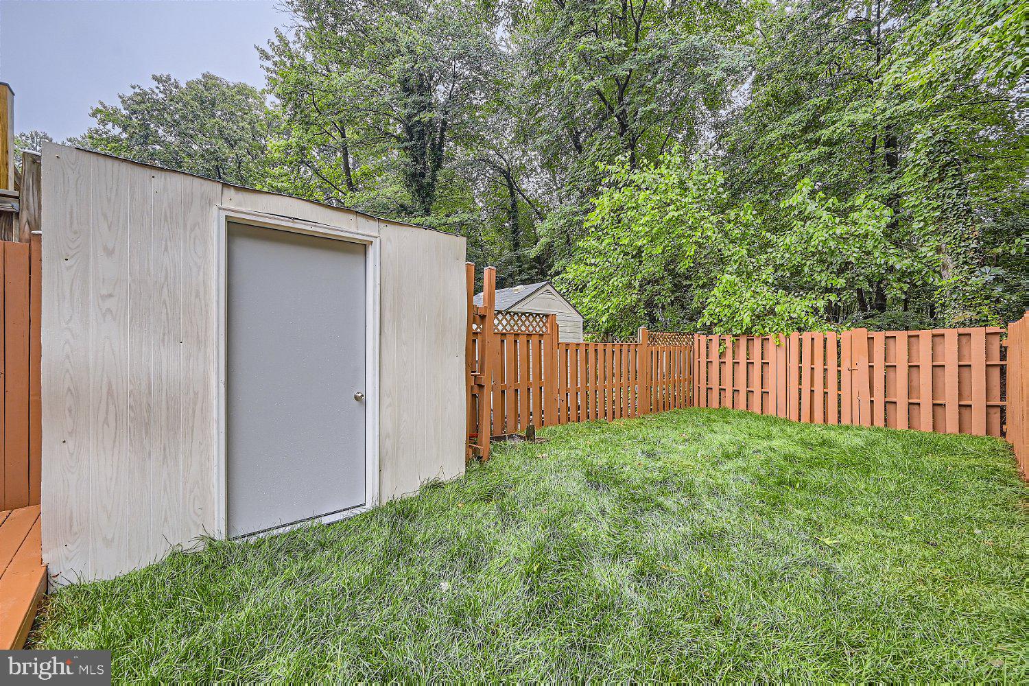 HARMANS WOODS - Residential