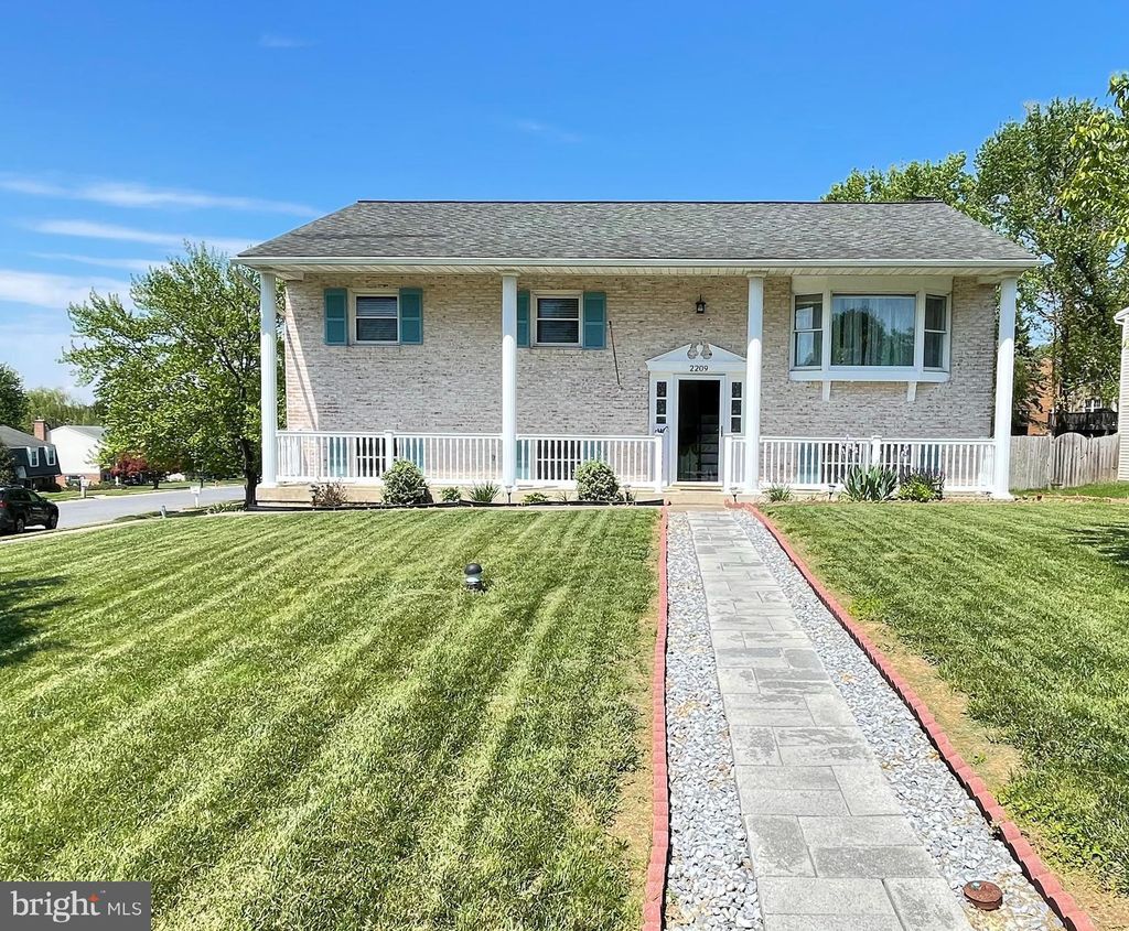 Photo of 2209 Bob White Lane, LANCASTER, PA 17601 (MLS # PALA2087462)
