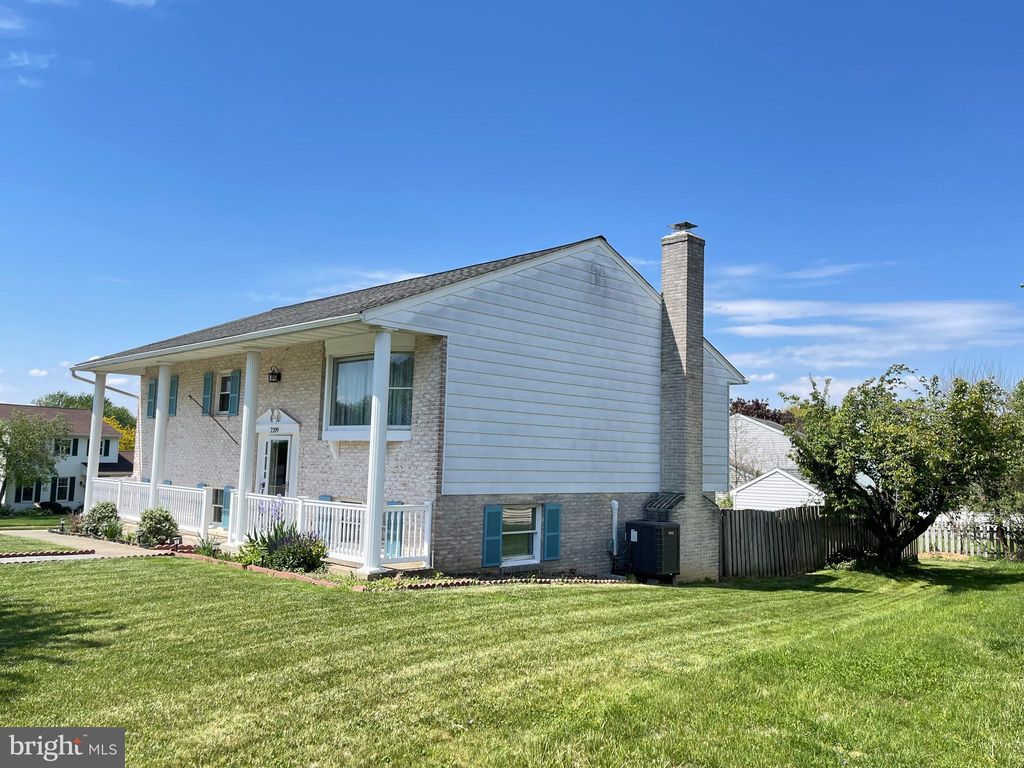 Photo of 2209 Bob White Lane, LANCASTER, PA 17601 (MLS # PALA2087462)