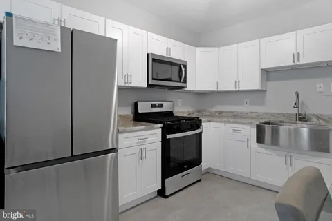 MLS: NJCD2082382