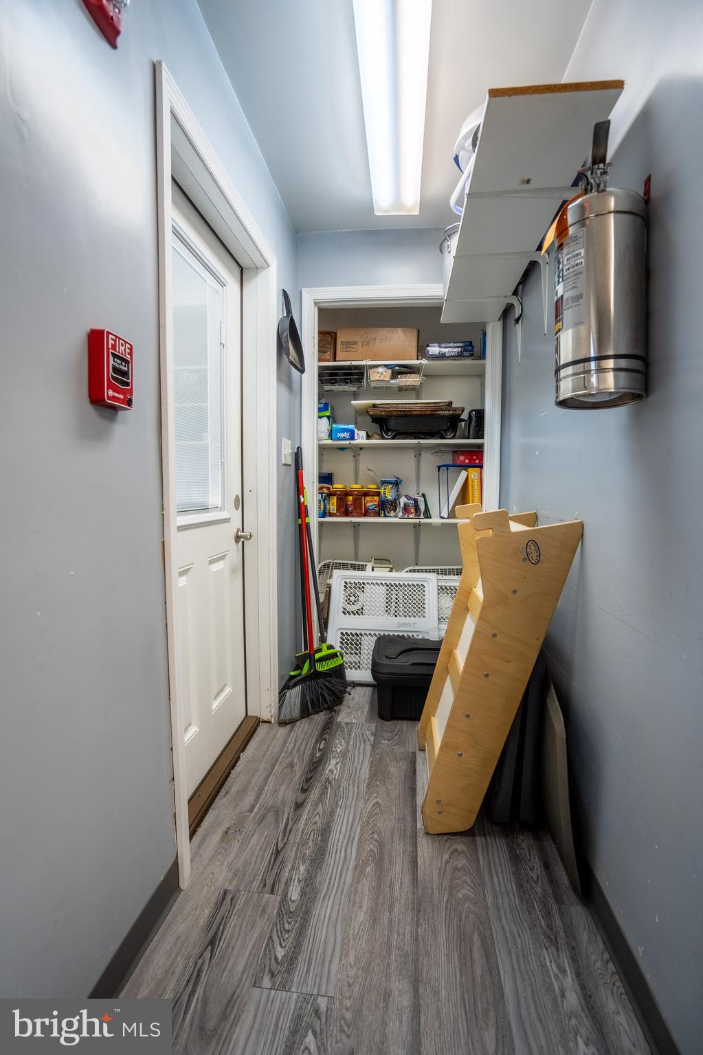 DENT HILL - Commercial Lease