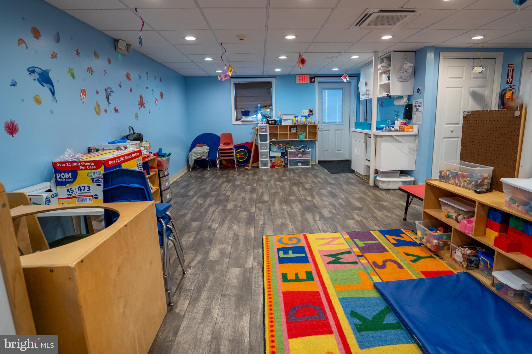 DENT HILL - Commercial Lease