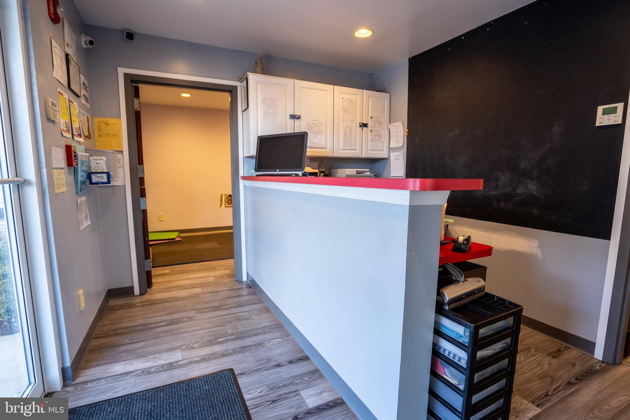 DENT HILL - Commercial Lease