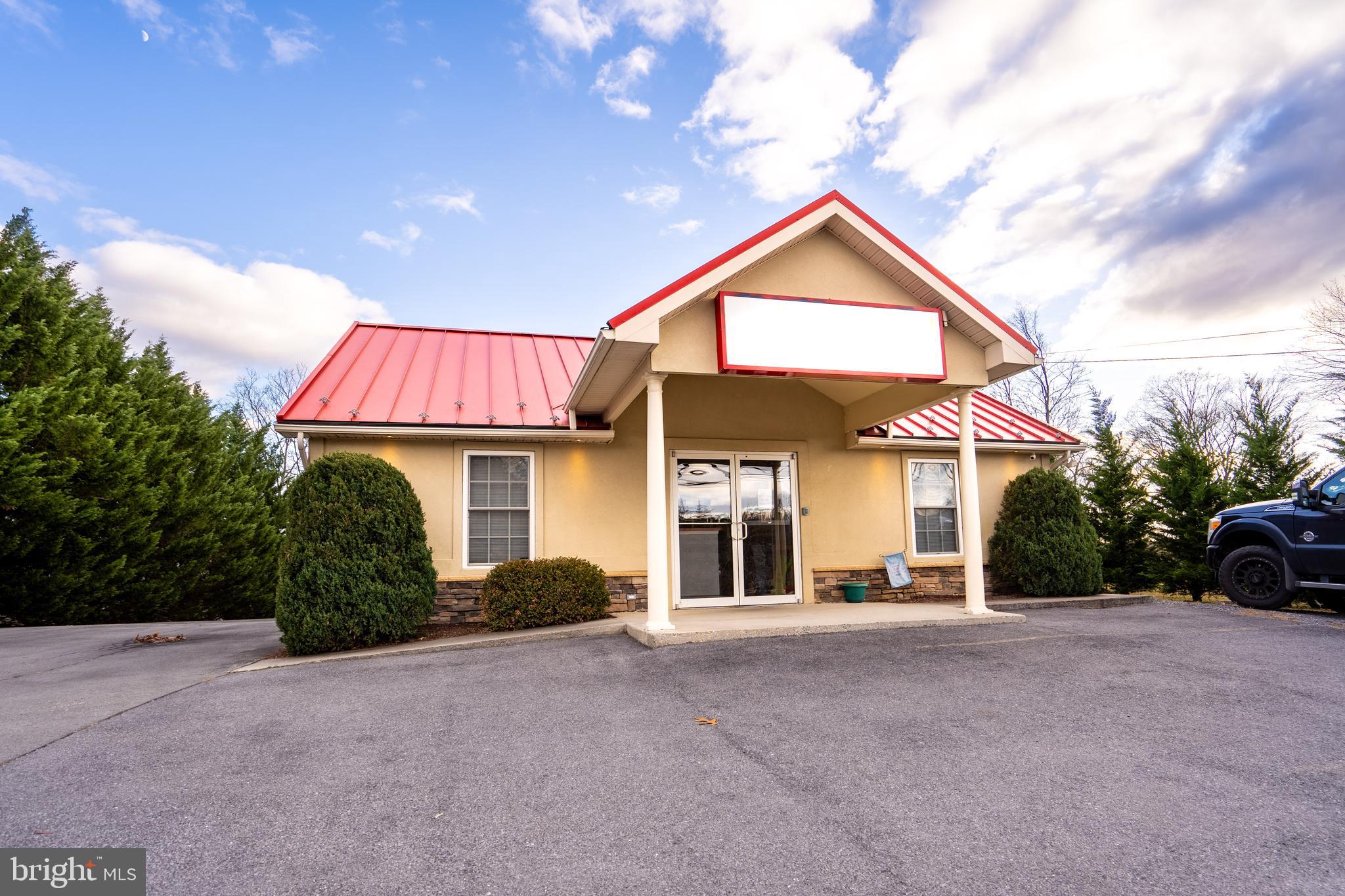 DENT HILL - Commercial Lease