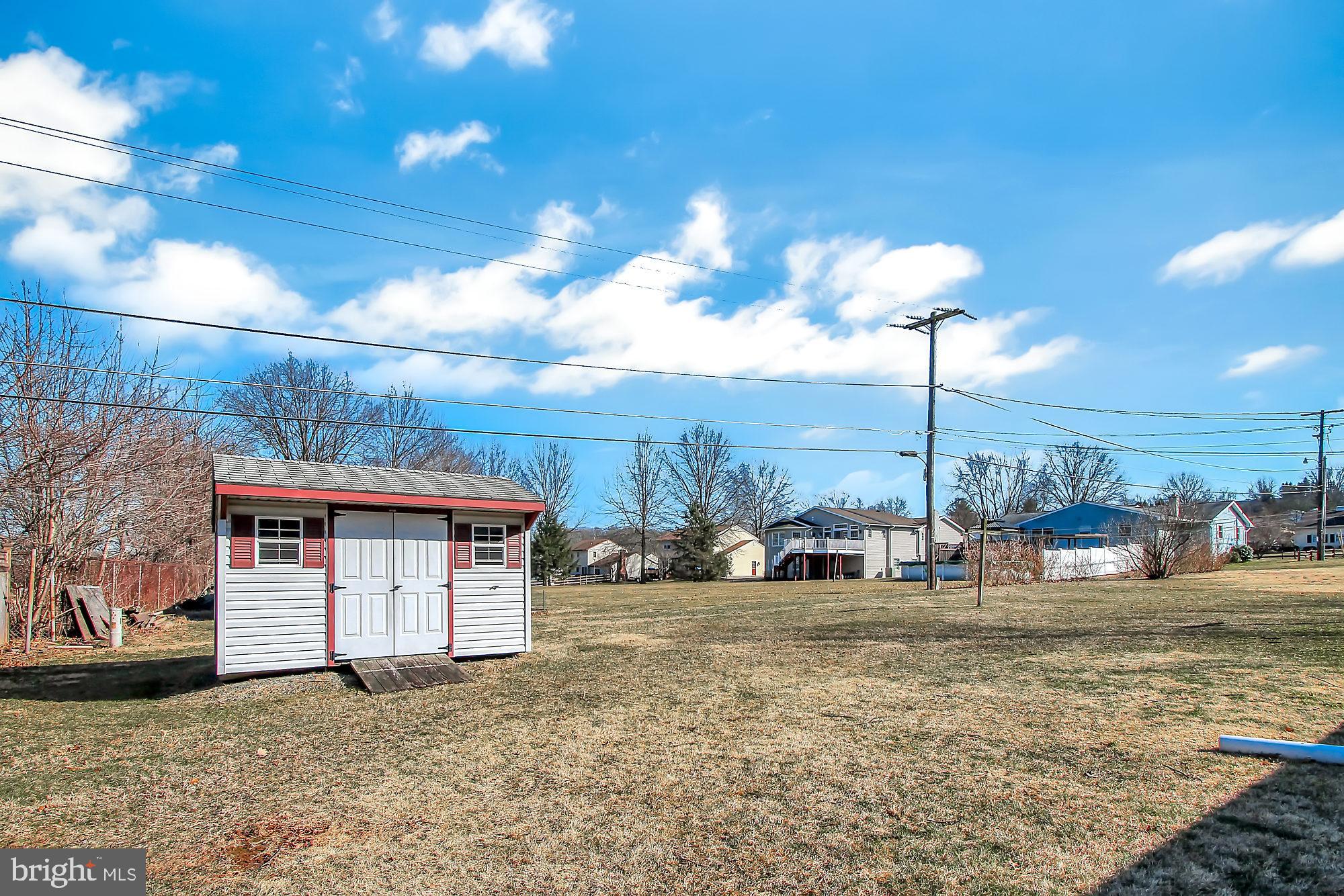 MAPLE SPRINGS - Residential