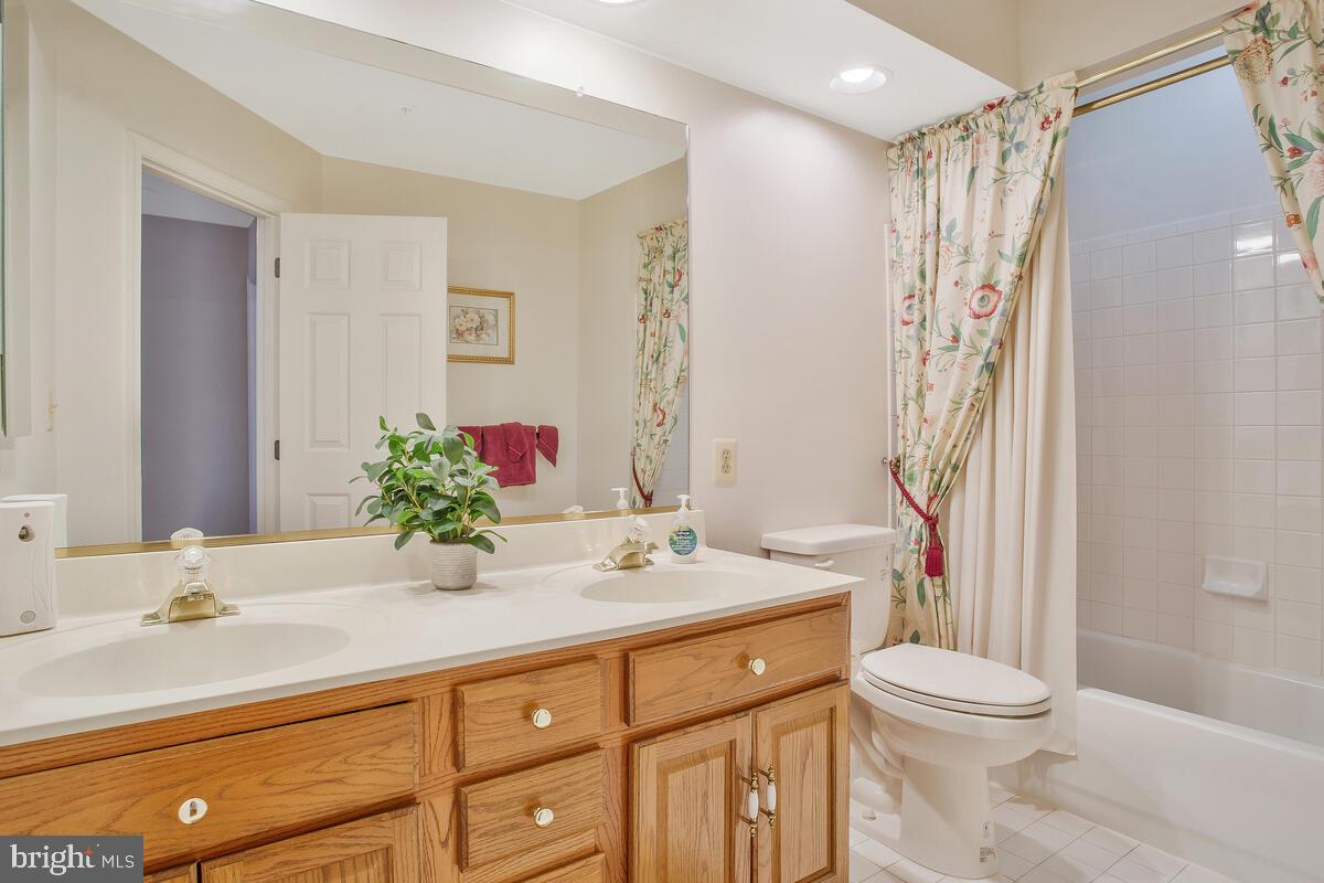 WOODMORE SOUTH - Residential