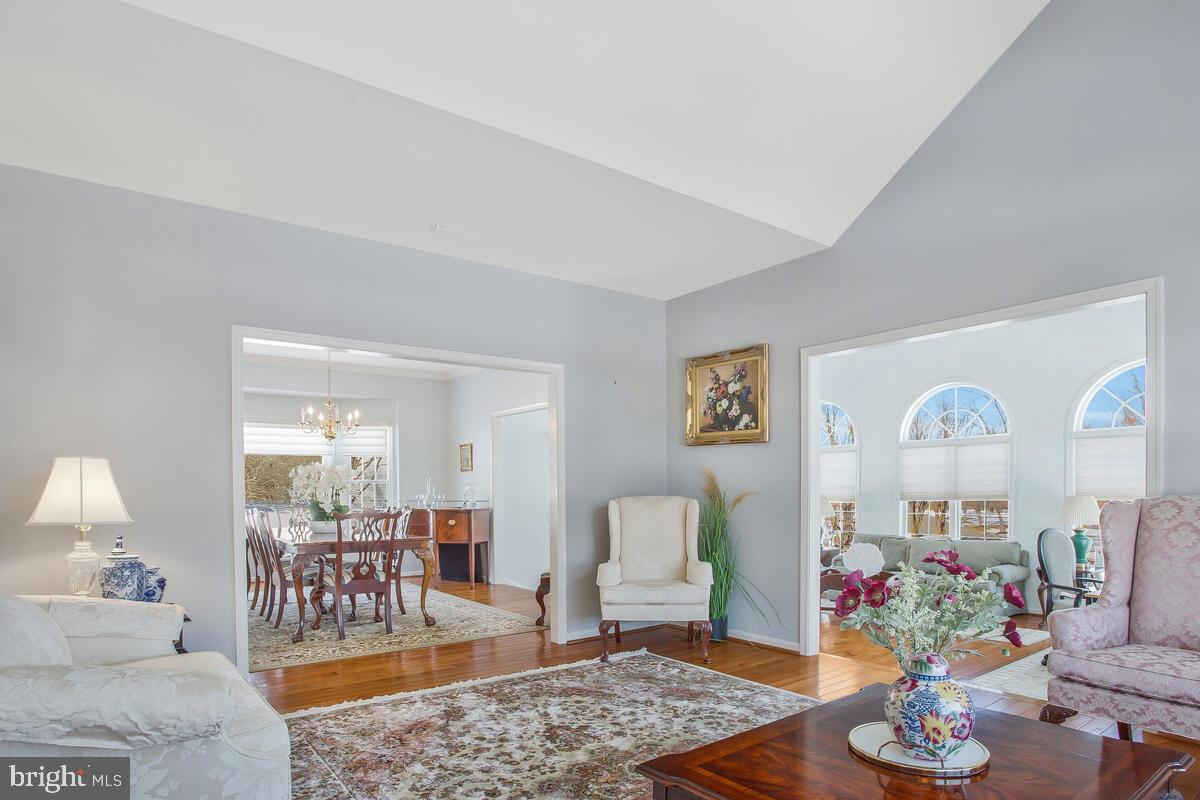 WOODMORE SOUTH - Residential