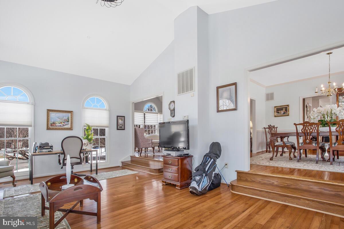 WOODMORE SOUTH - Residential