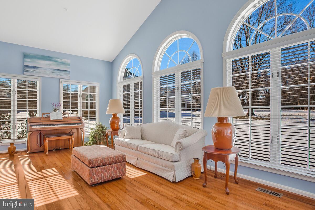 WOODMORE SOUTH - Residential