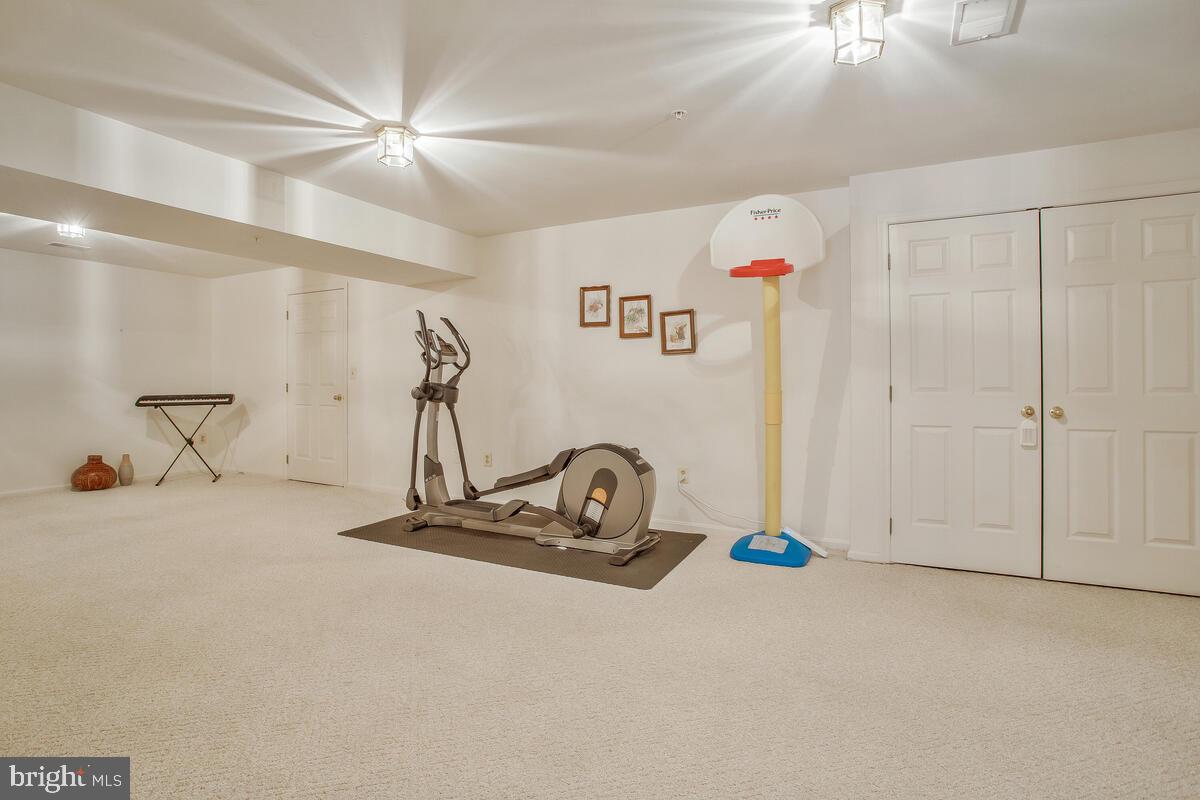 WOODMORE SOUTH - Residential