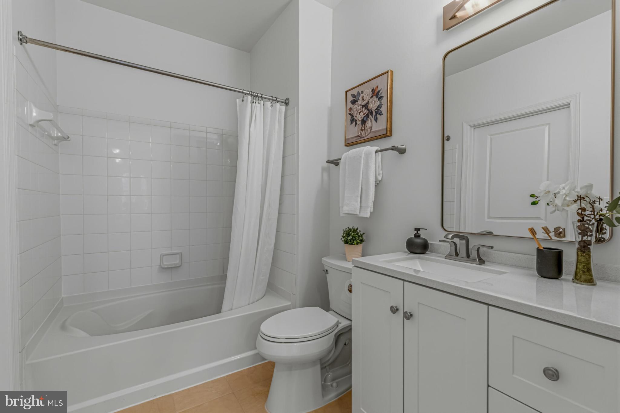 HALSTEAD AT THE METRO II - Residential