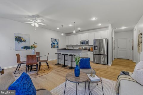 Photo of 2665 Prosperity Avenue #104, FAIRFAX, VA 22031 (MLS # VAFX2291830)