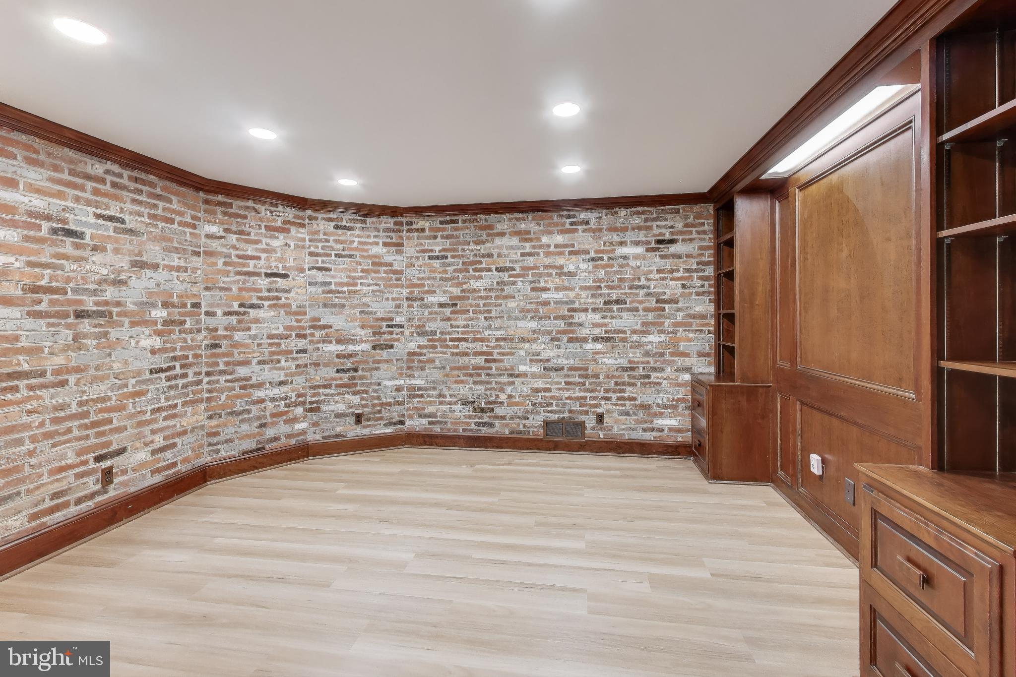 PT BETHESDA OUT RES 1 - Residential Lease