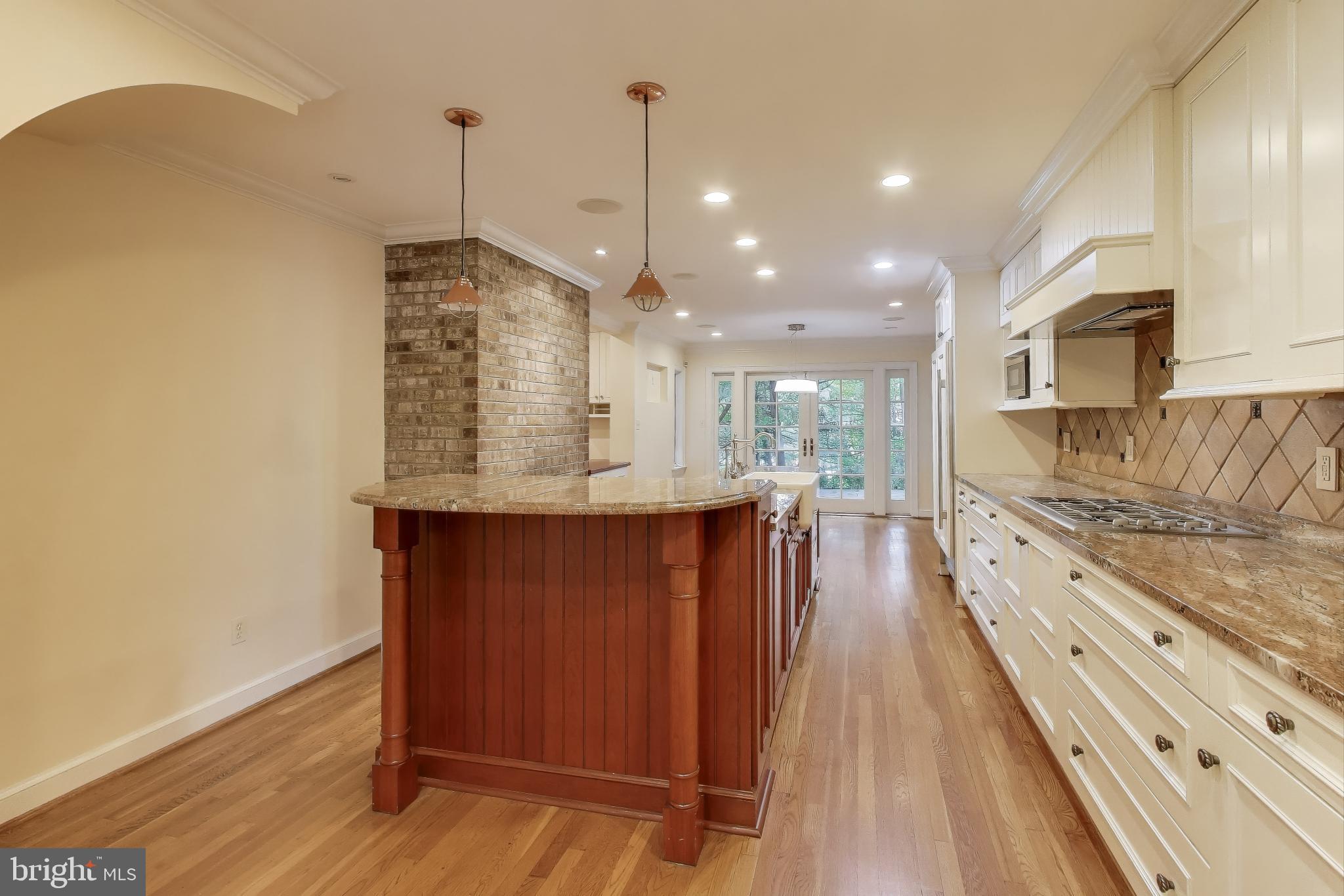 PT BETHESDA OUT RES 1 - Residential Lease