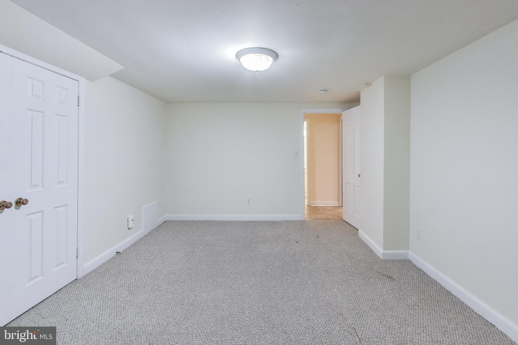 PT BETHESDA OUT RES 1 - Residential Lease