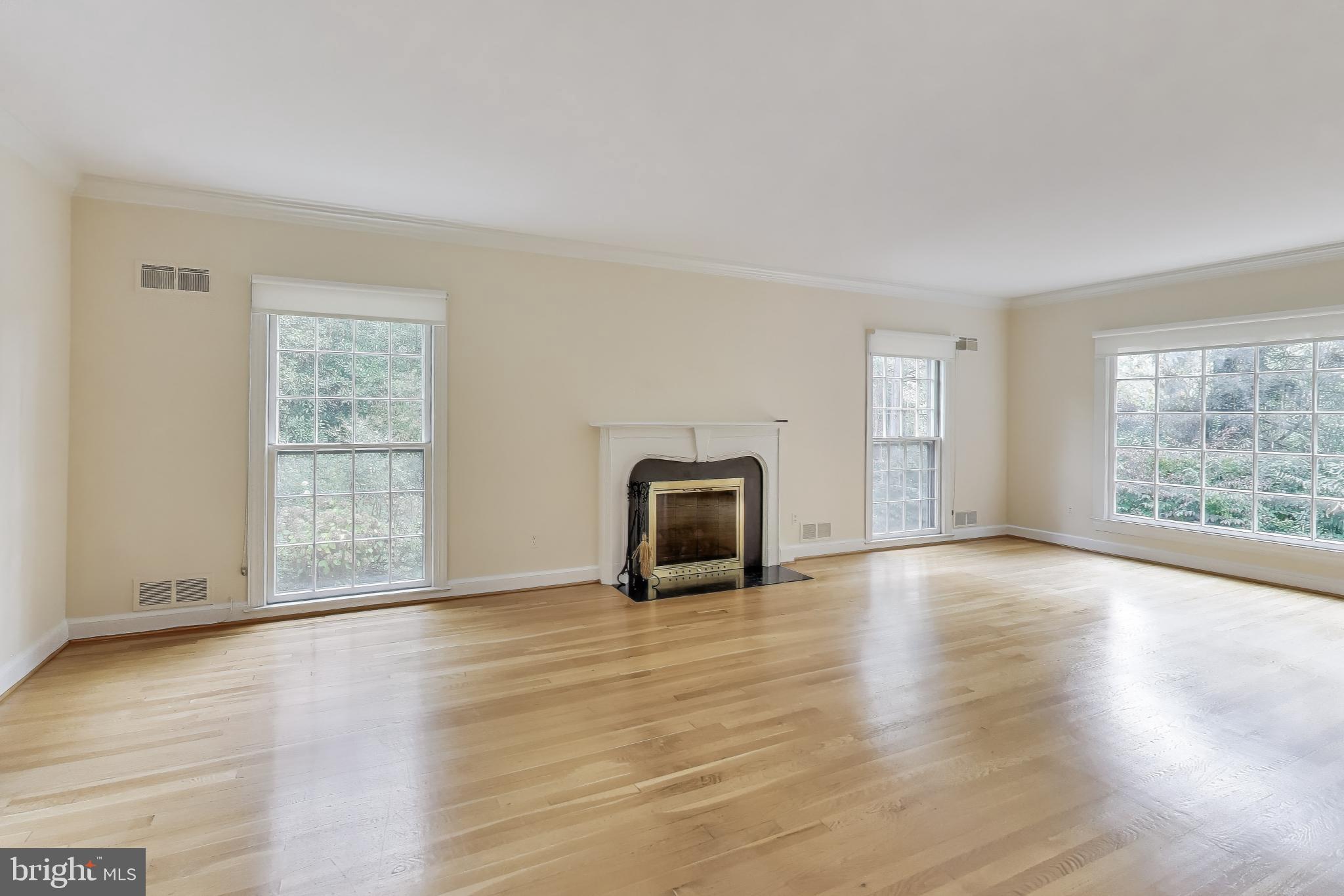 PT BETHESDA OUT RES 1 - Residential Lease