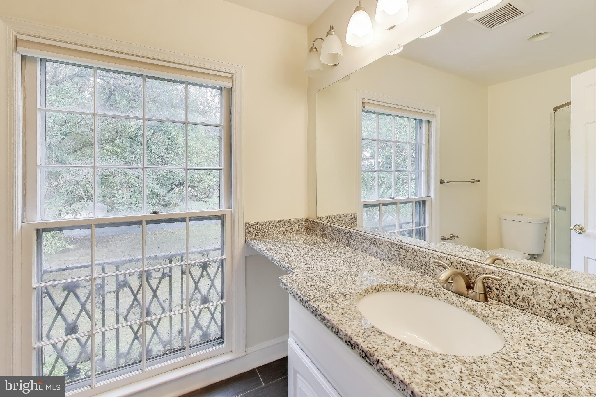 PT BETHESDA OUT RES 1 - Residential Lease