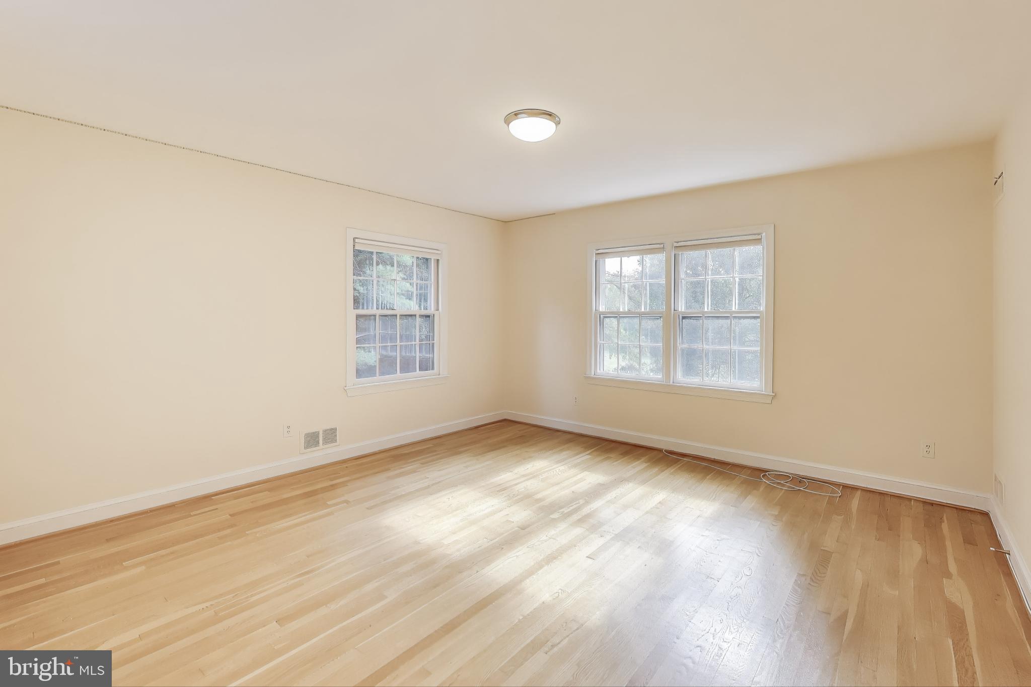 PT BETHESDA OUT RES 1 - Residential Lease