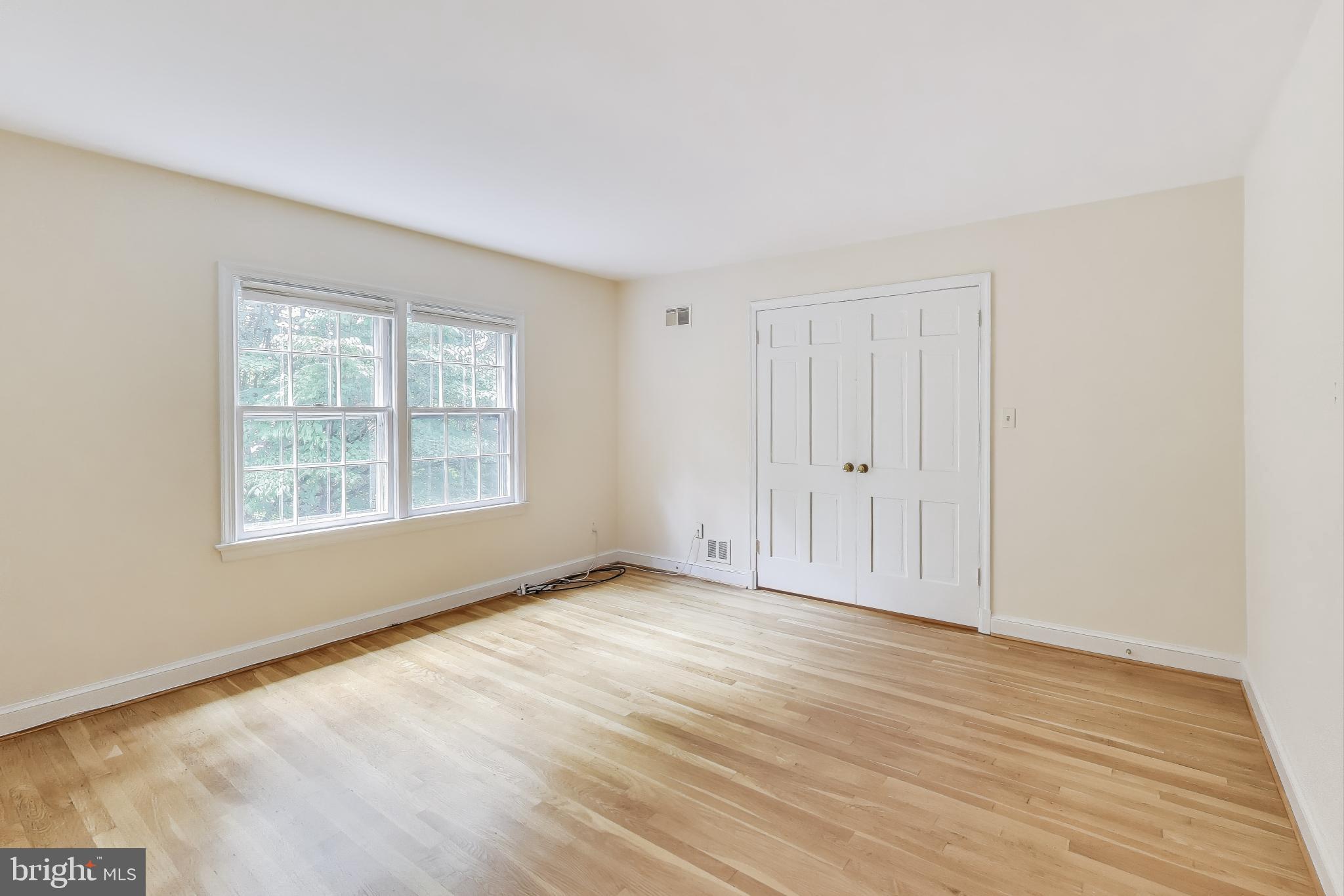 PT BETHESDA OUT RES 1 - Residential Lease