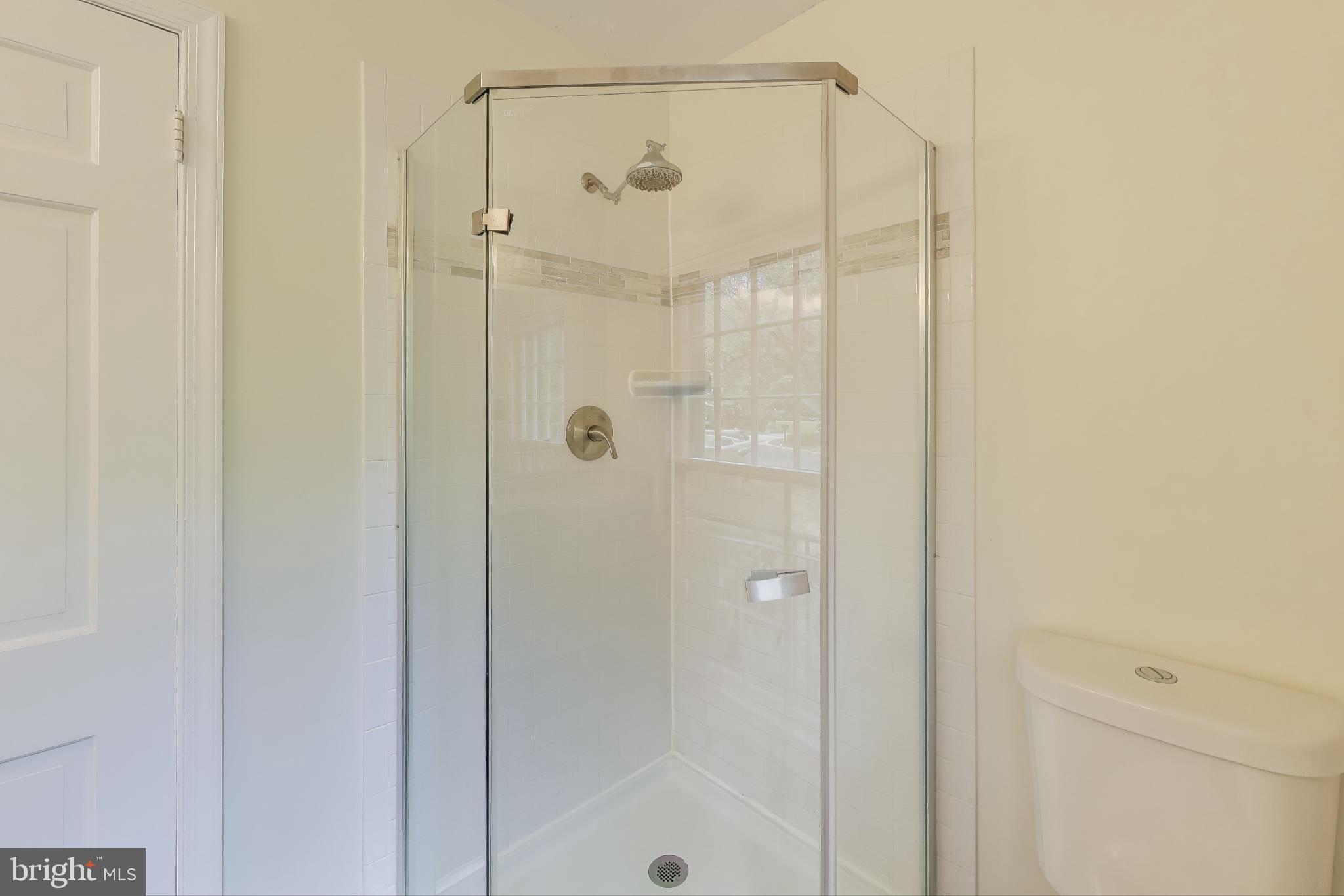 PT BETHESDA OUT RES 1 - Residential Lease