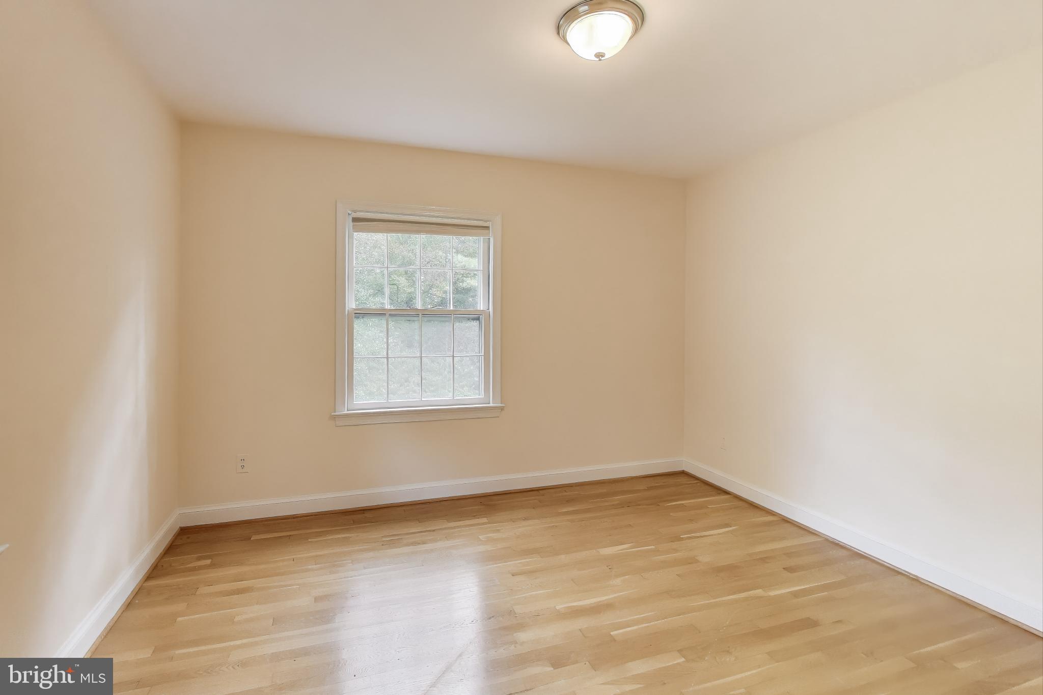 PT BETHESDA OUT RES 1 - Residential Lease