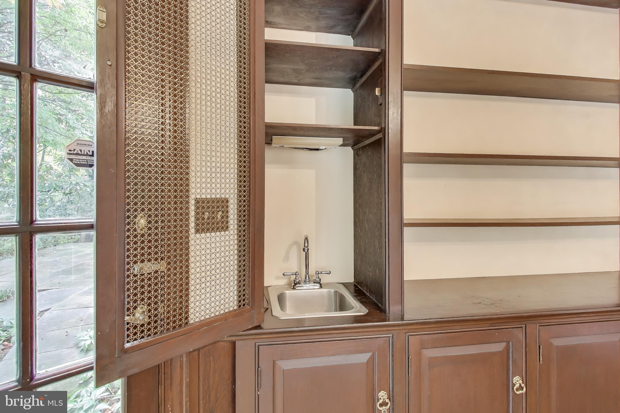 PT BETHESDA OUT RES 1 - Residential Lease