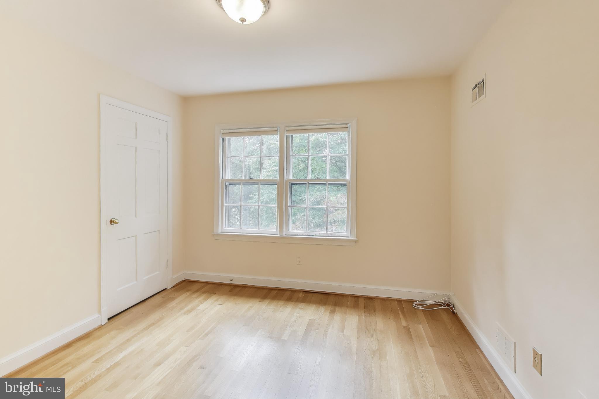 PT BETHESDA OUT RES 1 - Residential Lease