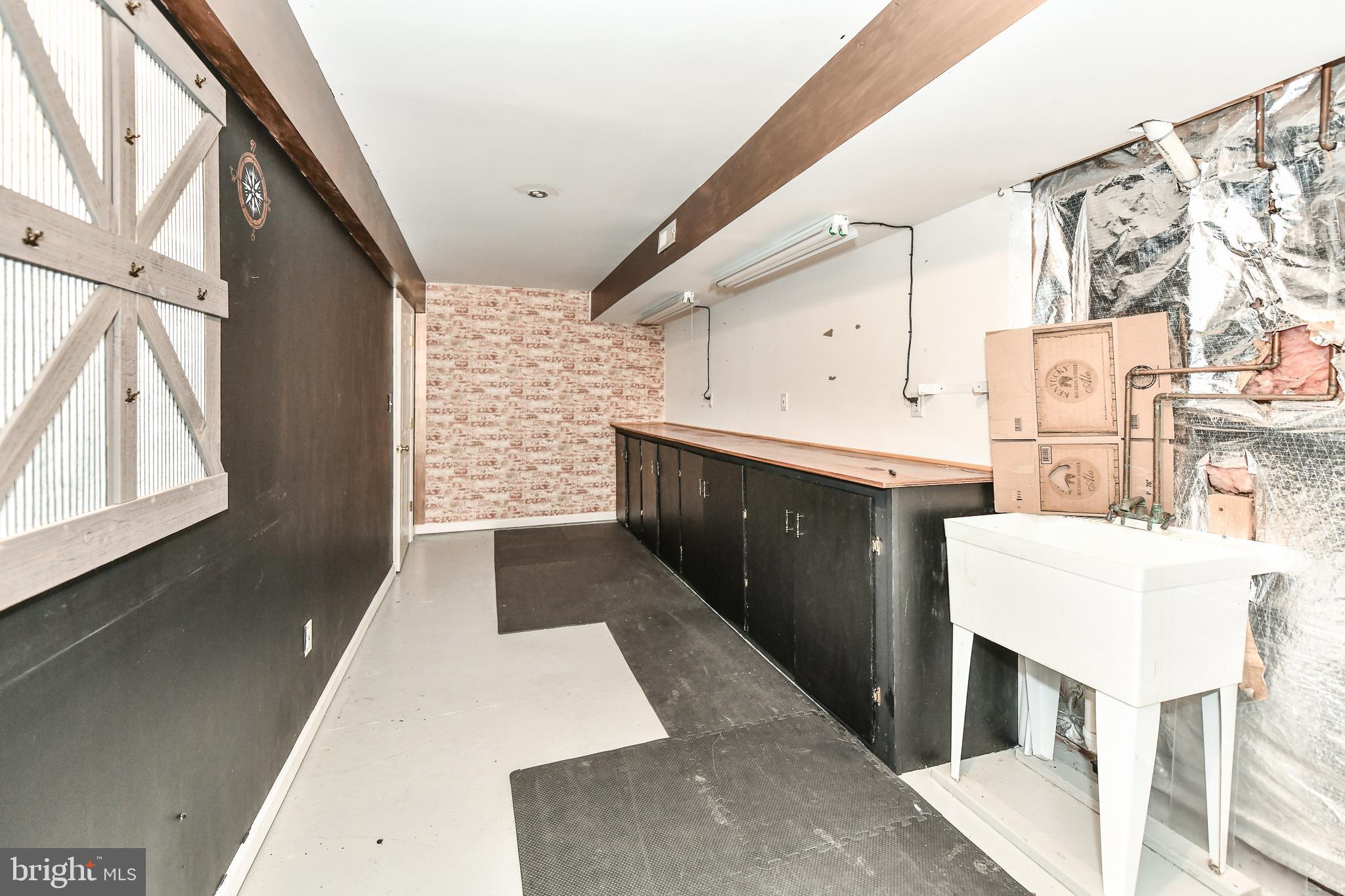 POTOMAC STATION - Residential Lease