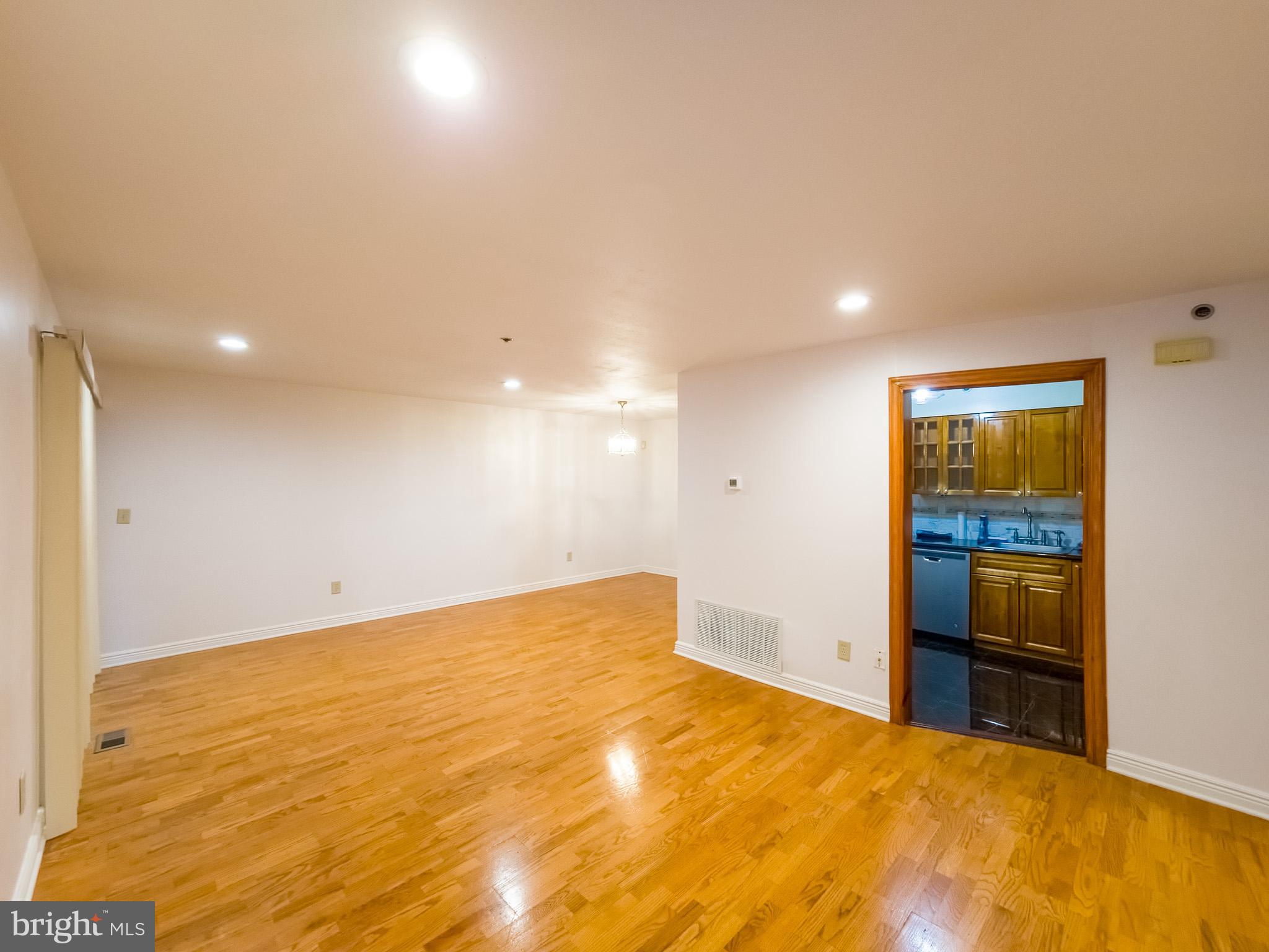 404 N LAFAYETTE ROAD