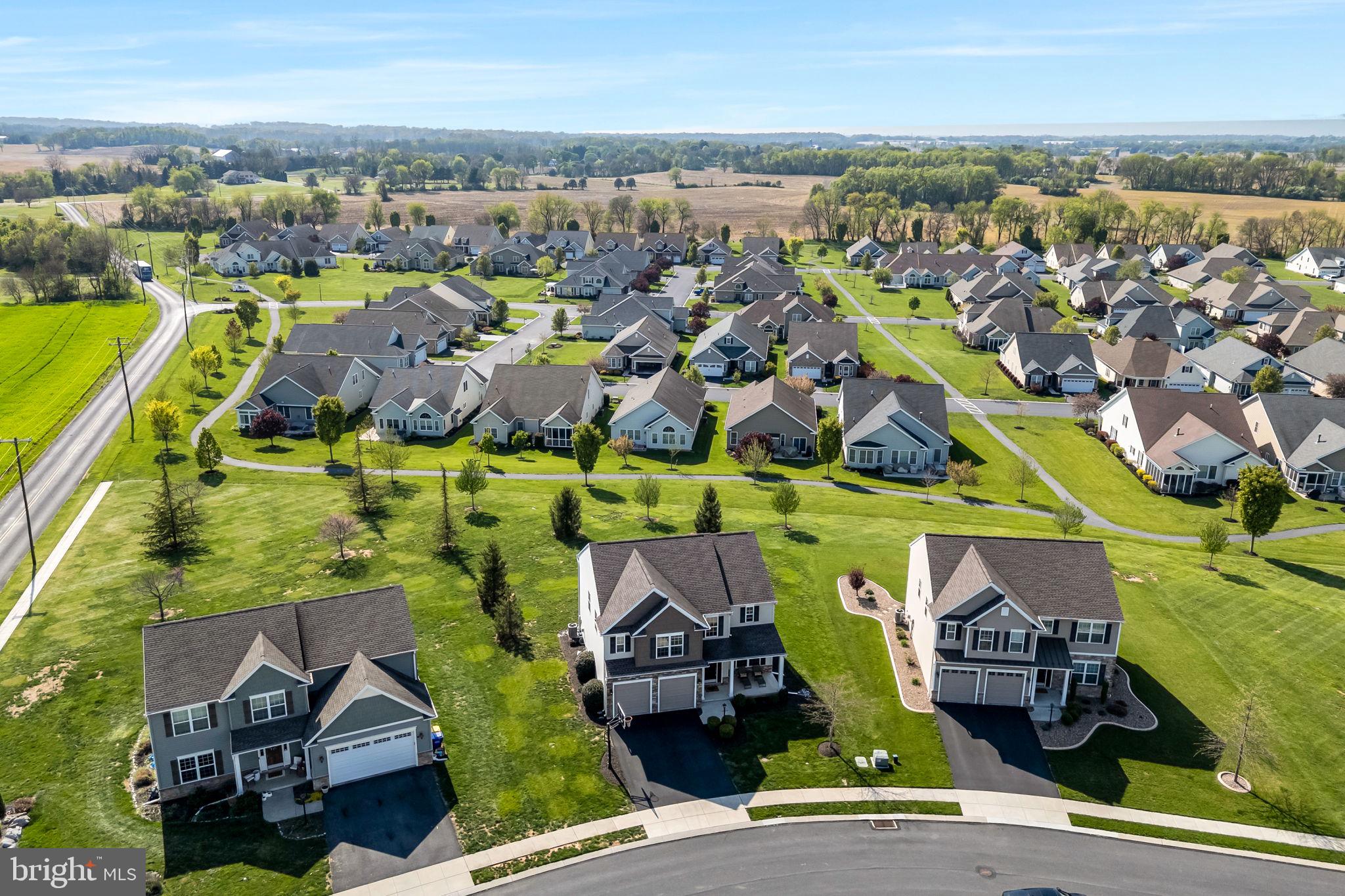 DANBURY GLEN - Residential