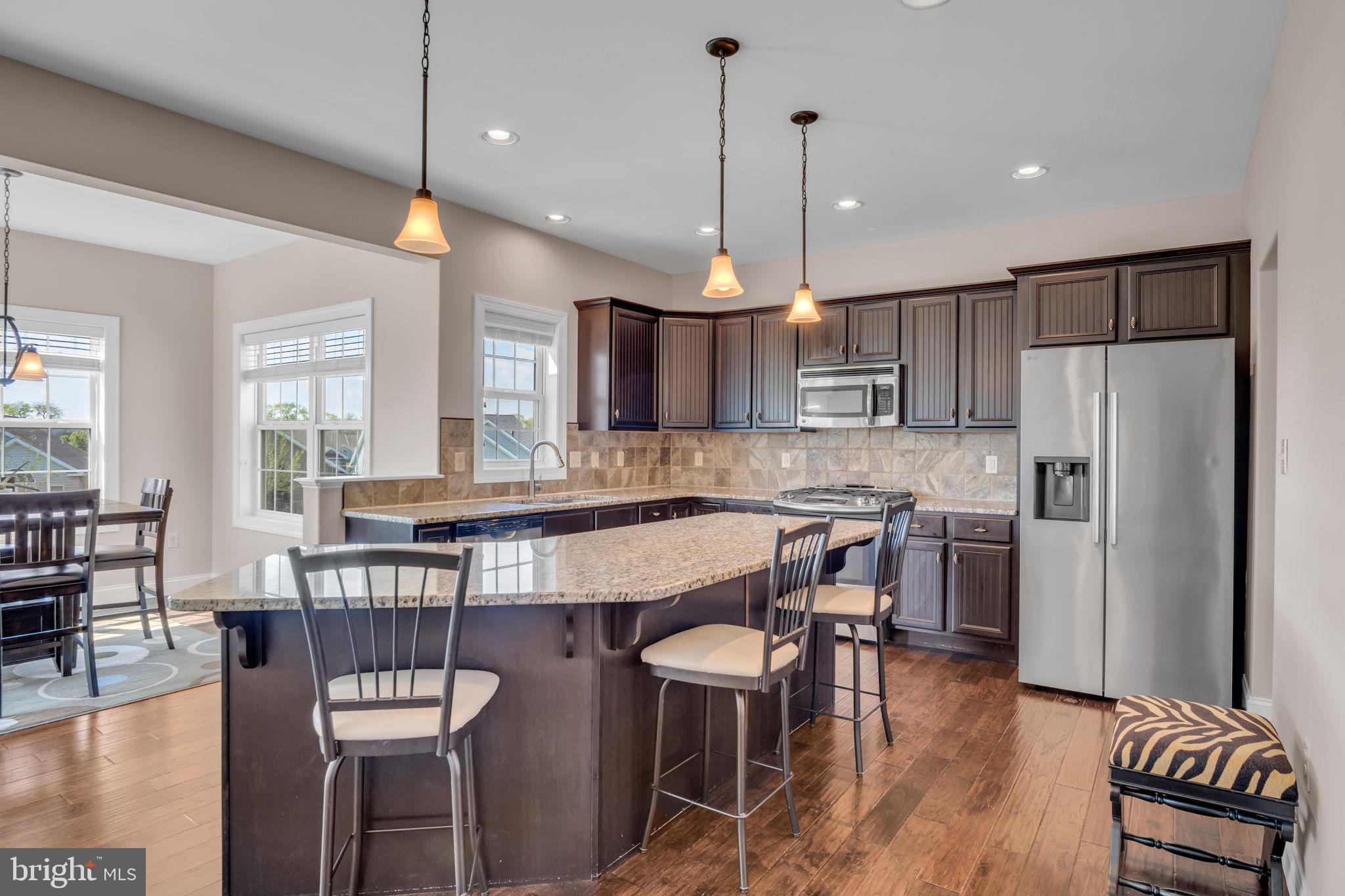 DANBURY GLEN - Residential
