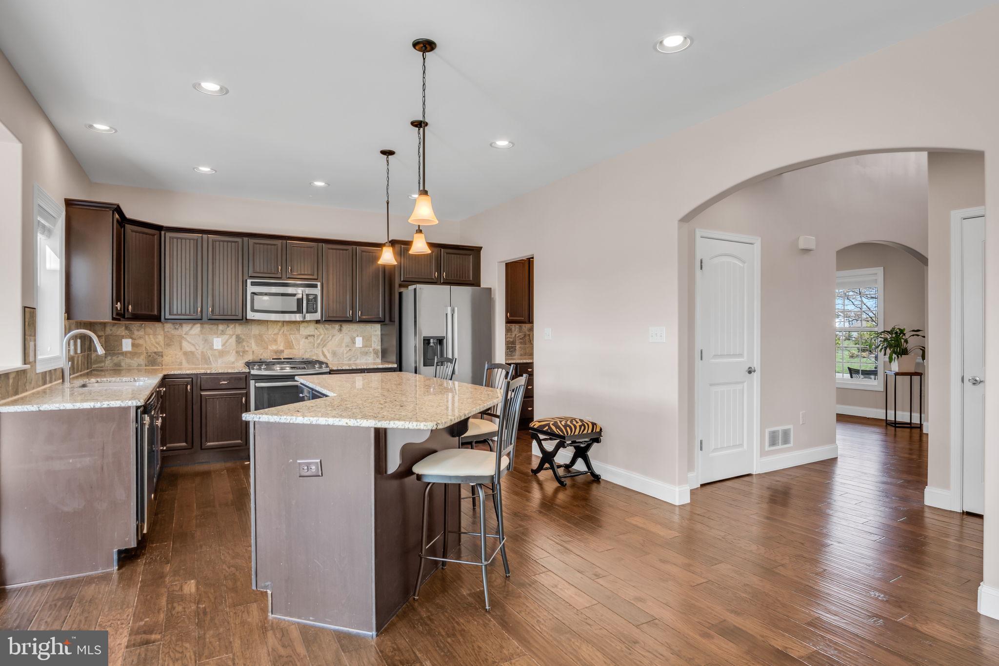 DANBURY GLEN - Residential