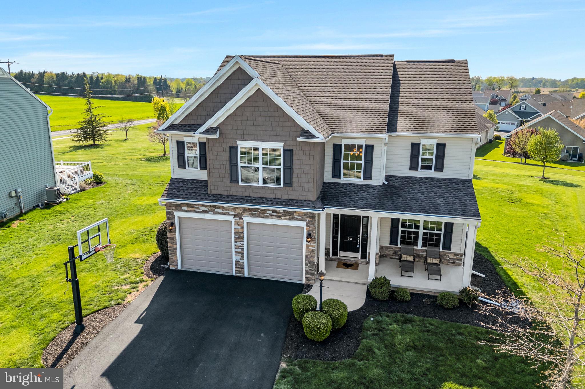 DANBURY GLEN - Residential