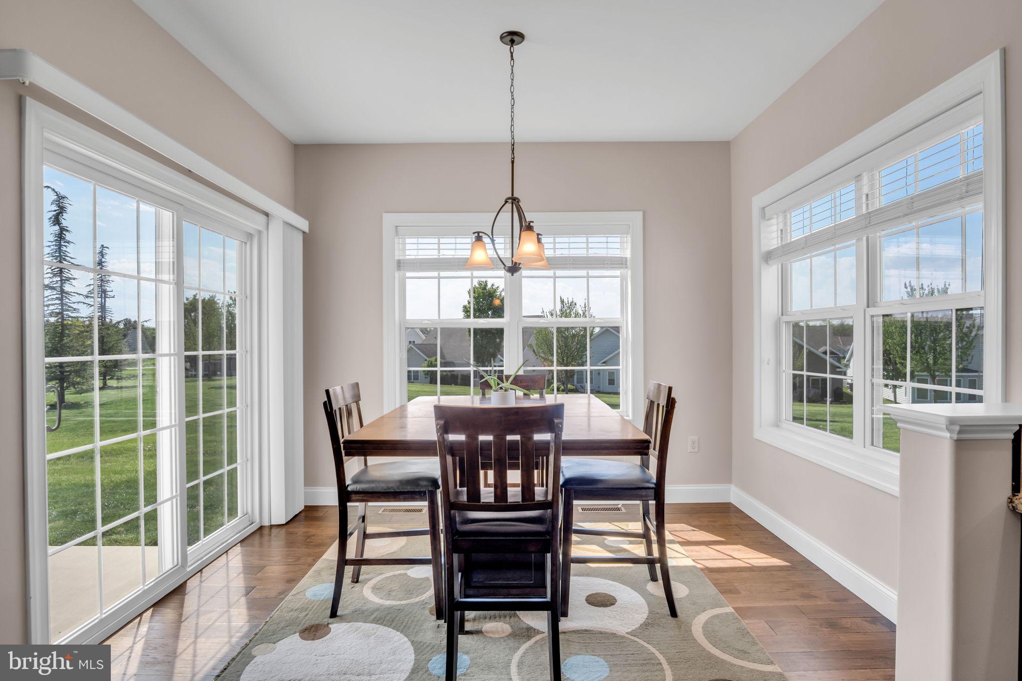 DANBURY GLEN - Residential