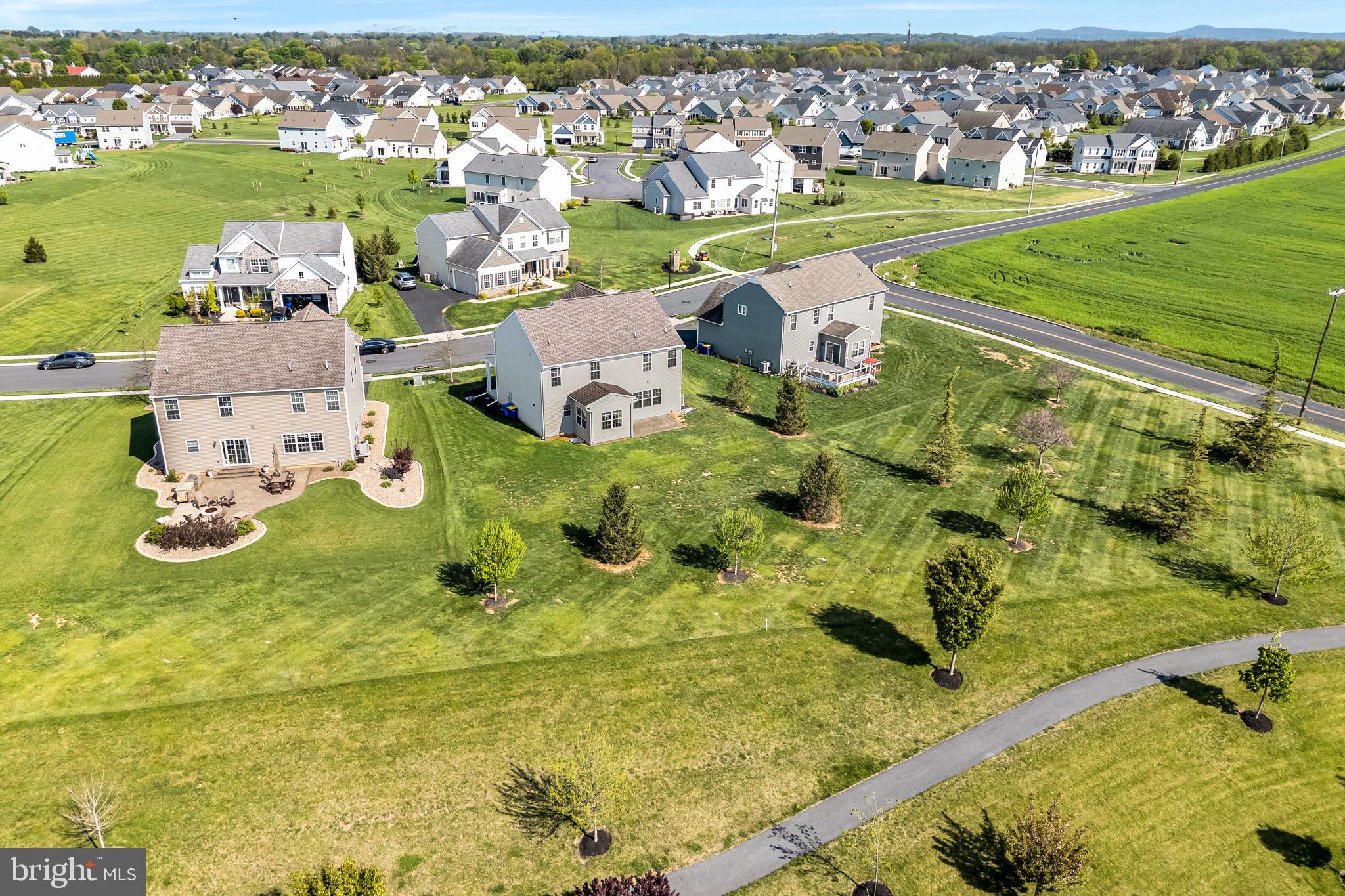 DANBURY GLEN - Residential
