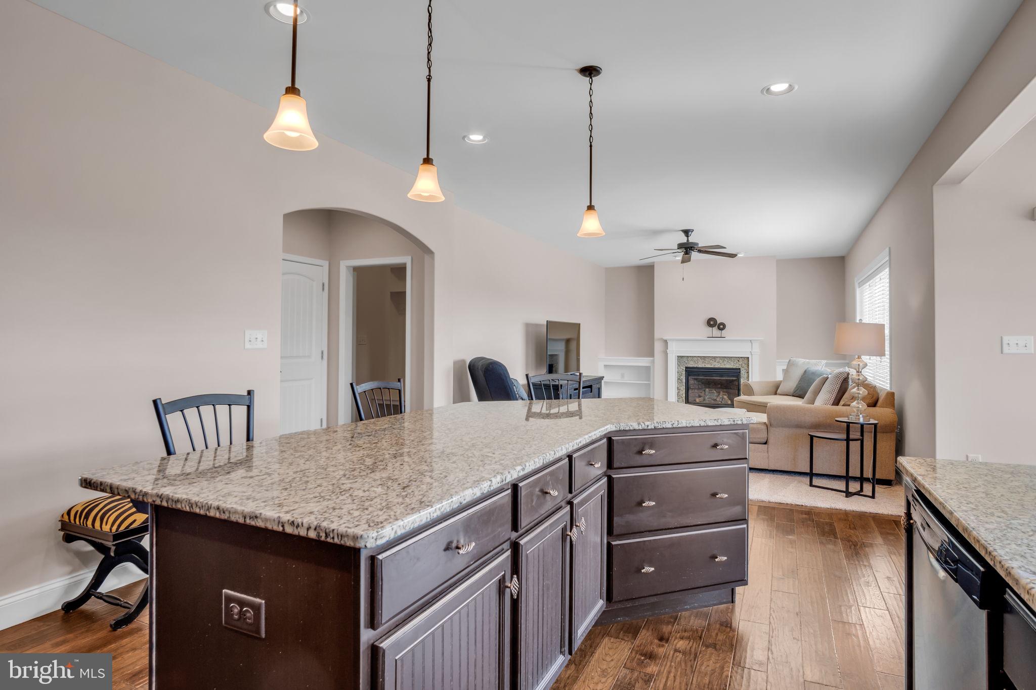 DANBURY GLEN - Residential