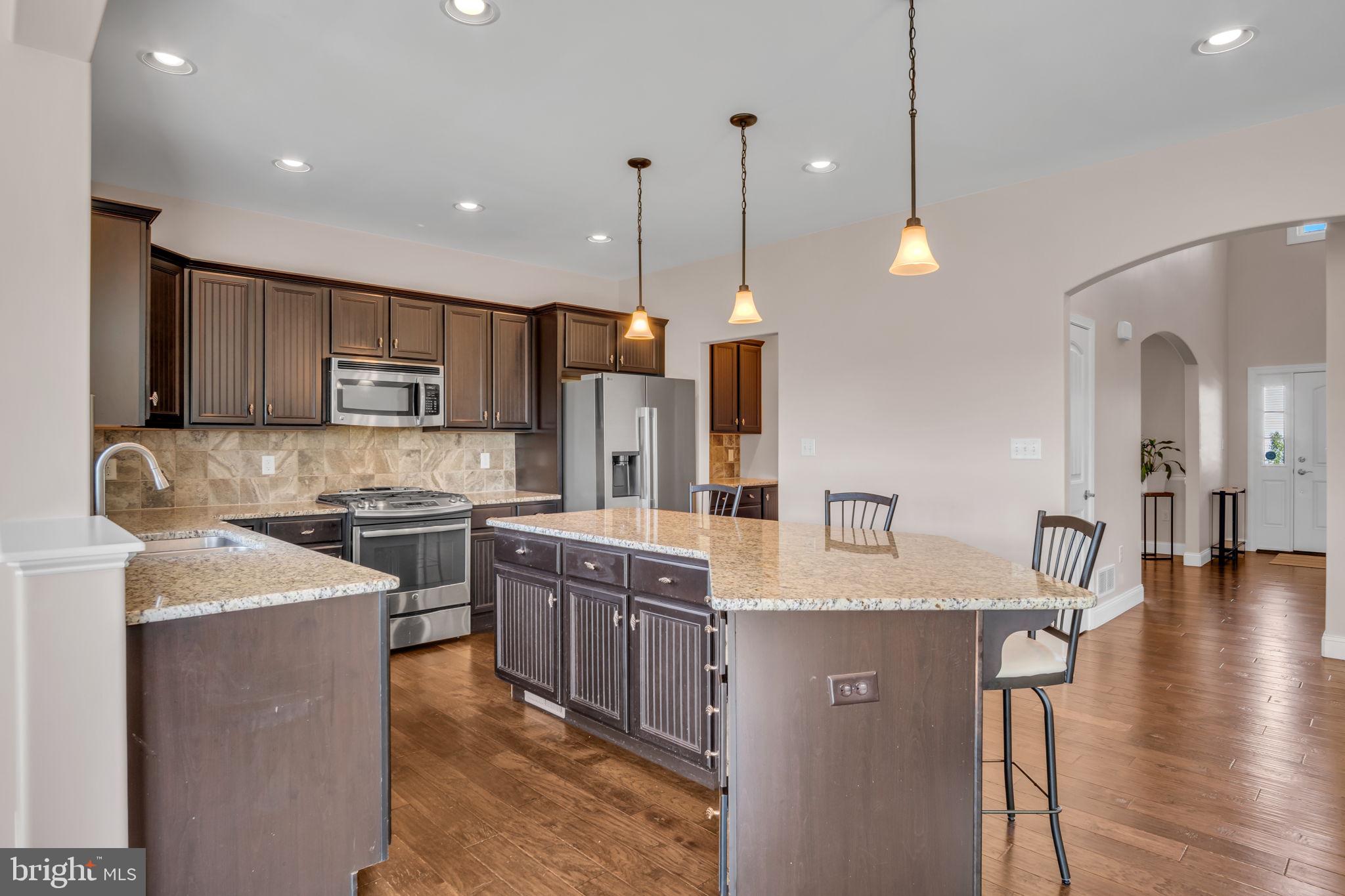 DANBURY GLEN - Residential
