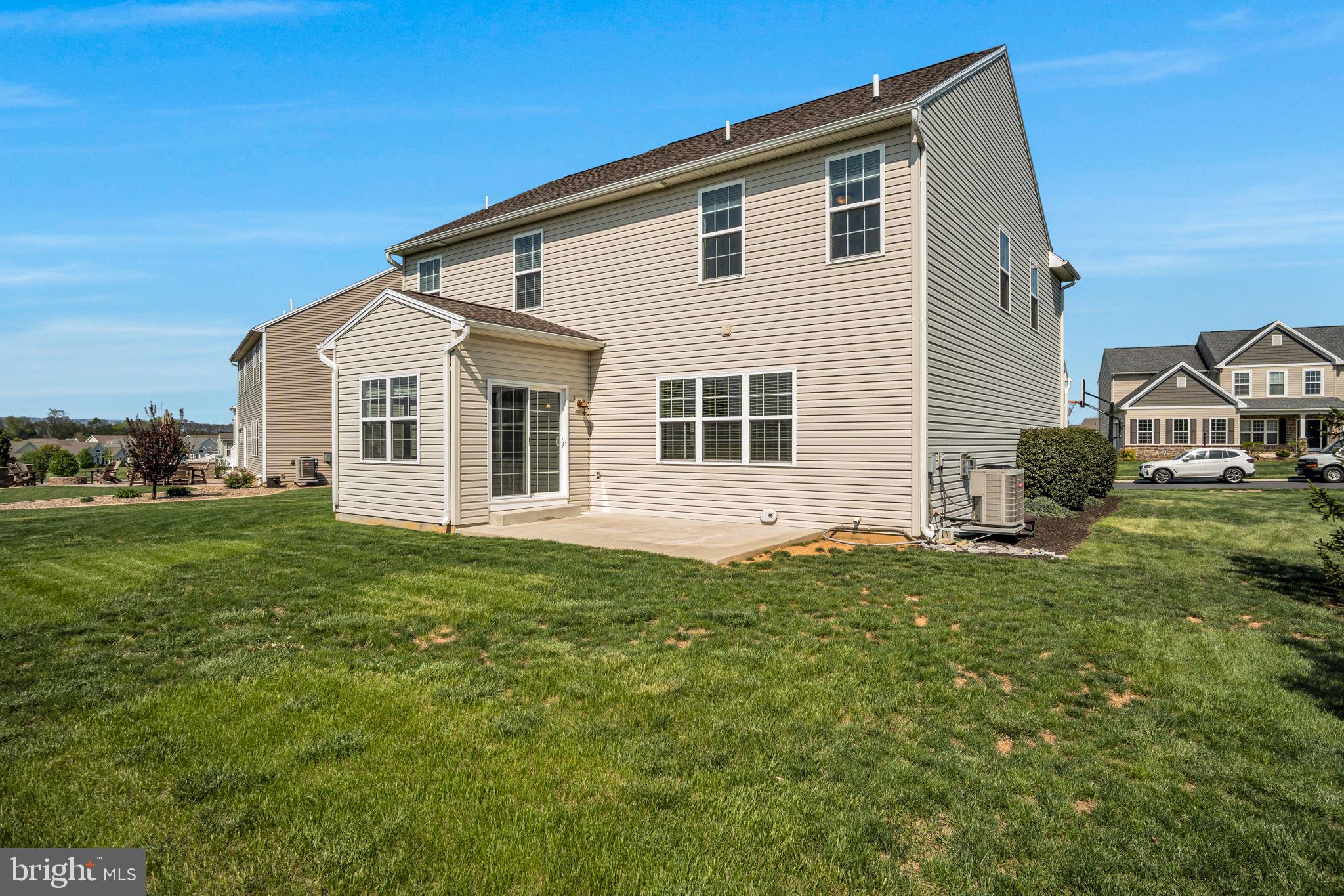 DANBURY GLEN - Residential