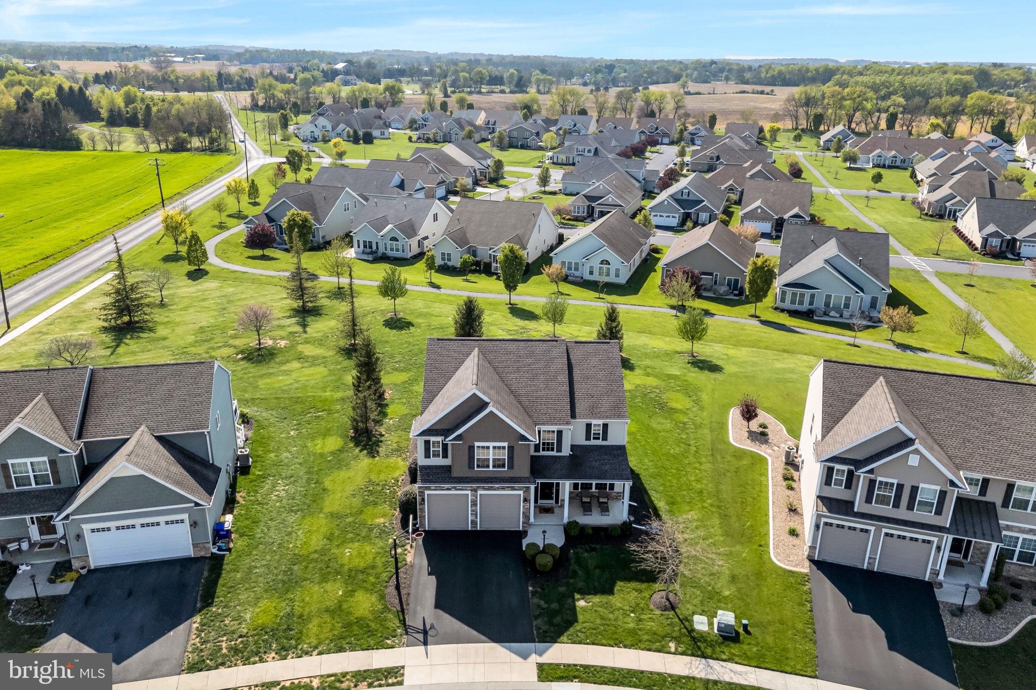DANBURY GLEN - Residential