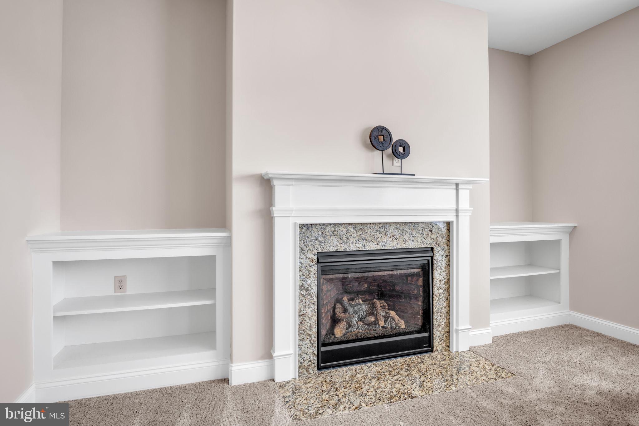 DANBURY GLEN - Residential