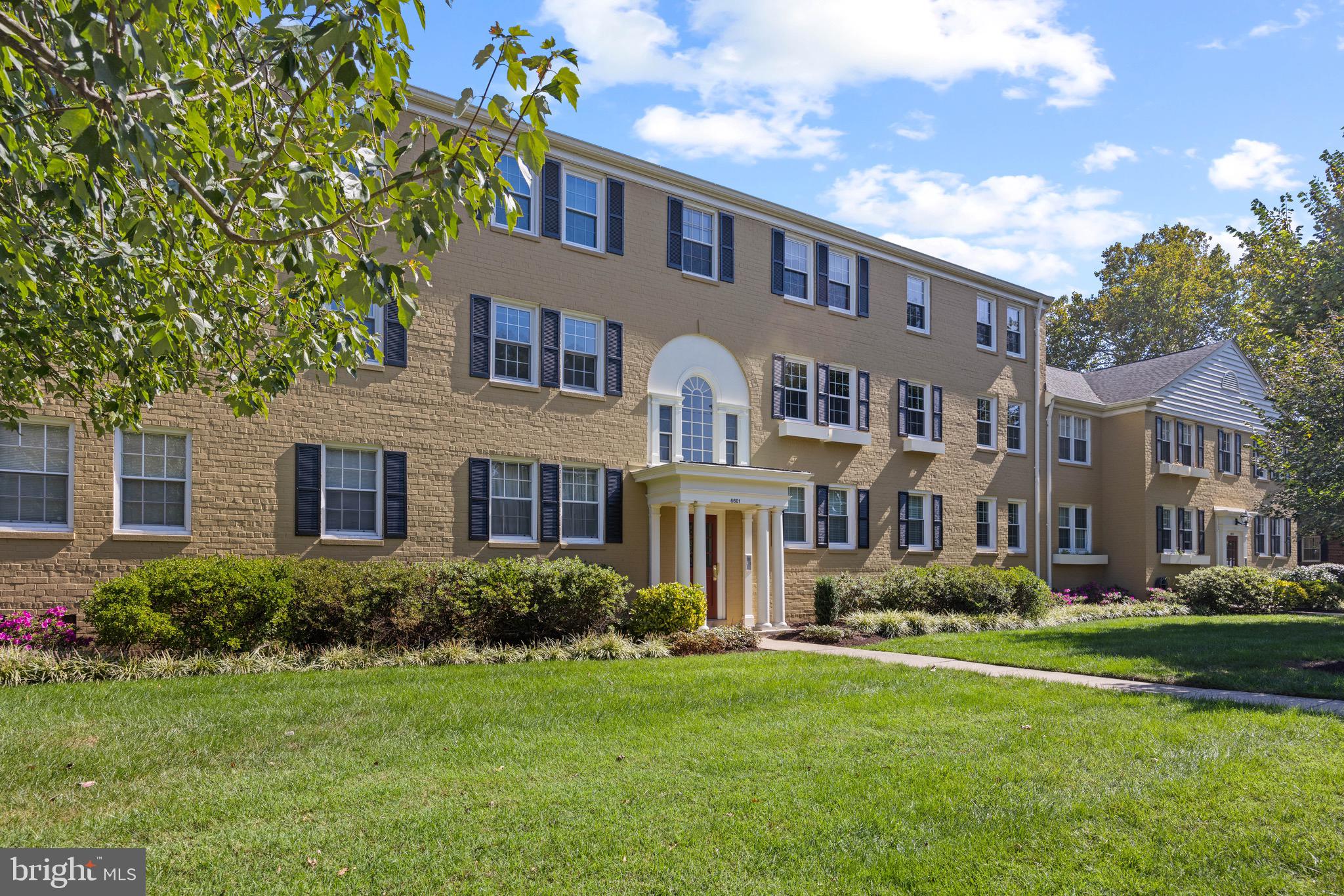 BELLE VIEW CONDOMINIUMS - Residential