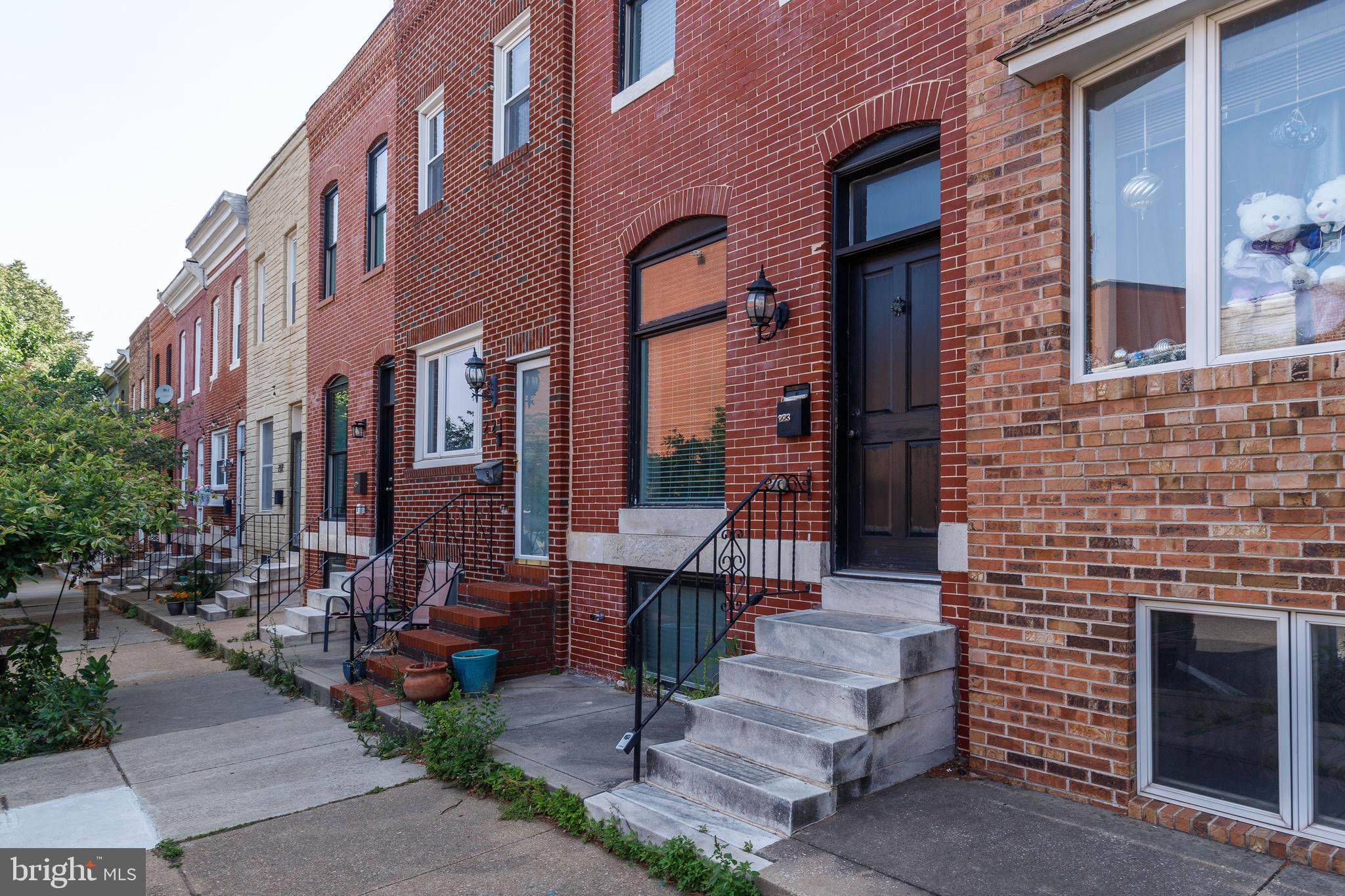 HIGHLANDTOWN - Residential Lease