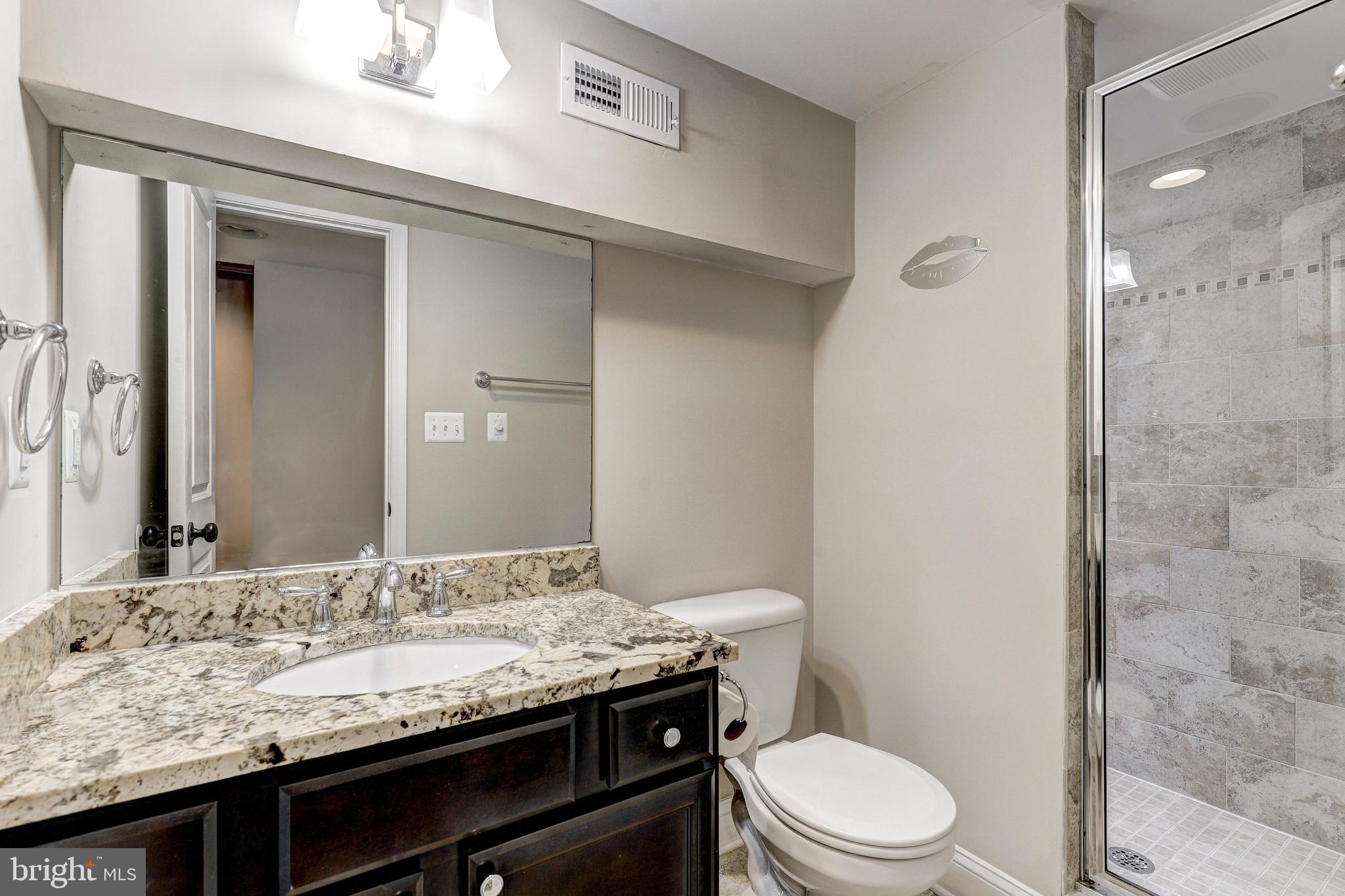 HIGHLANDTOWN - Residential Lease