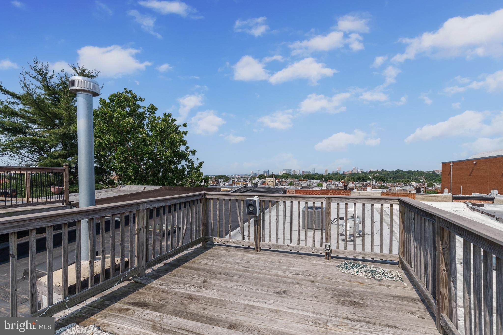 HIGHLANDTOWN - Residential Lease