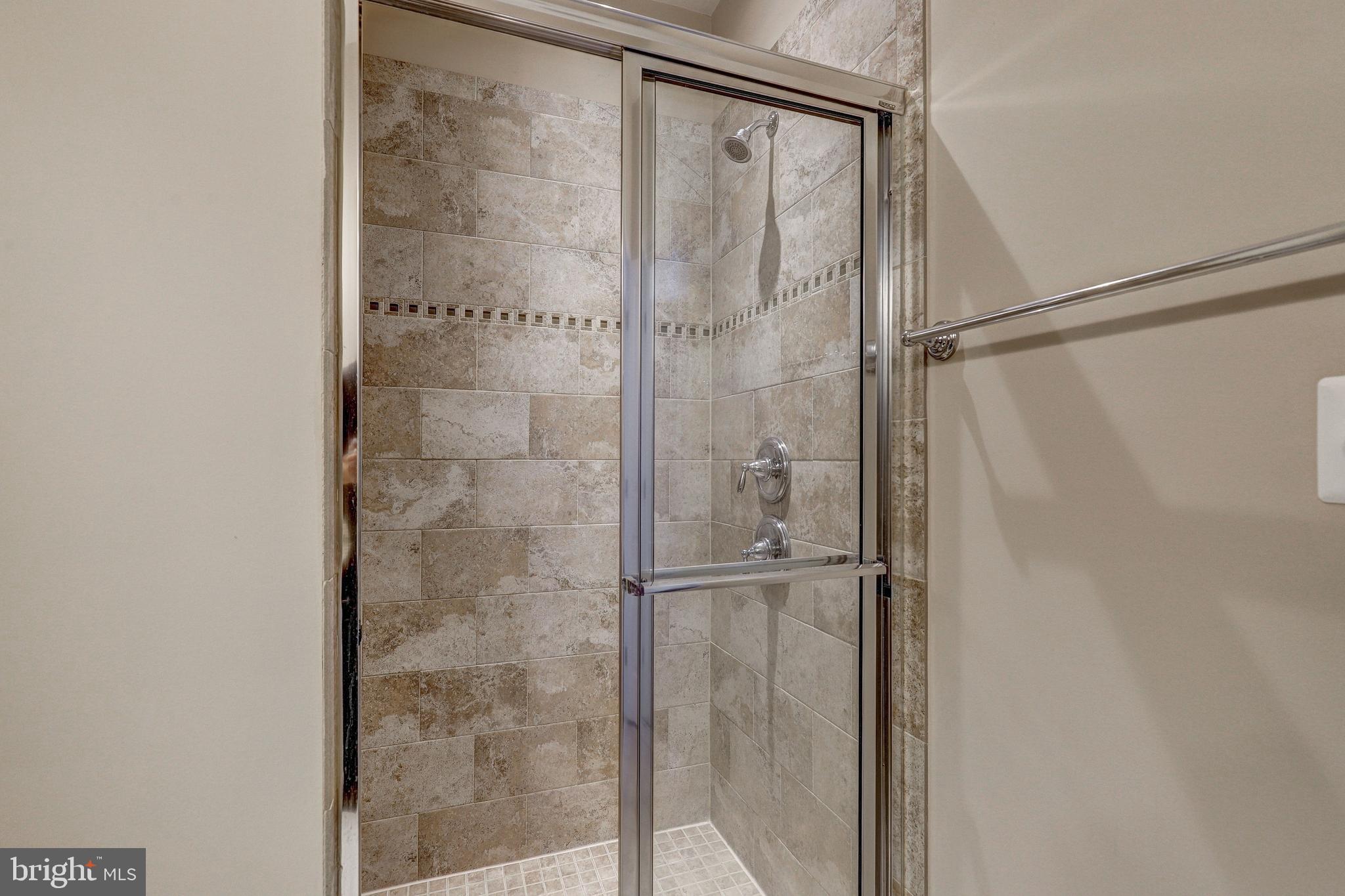 HIGHLANDTOWN - Residential Lease