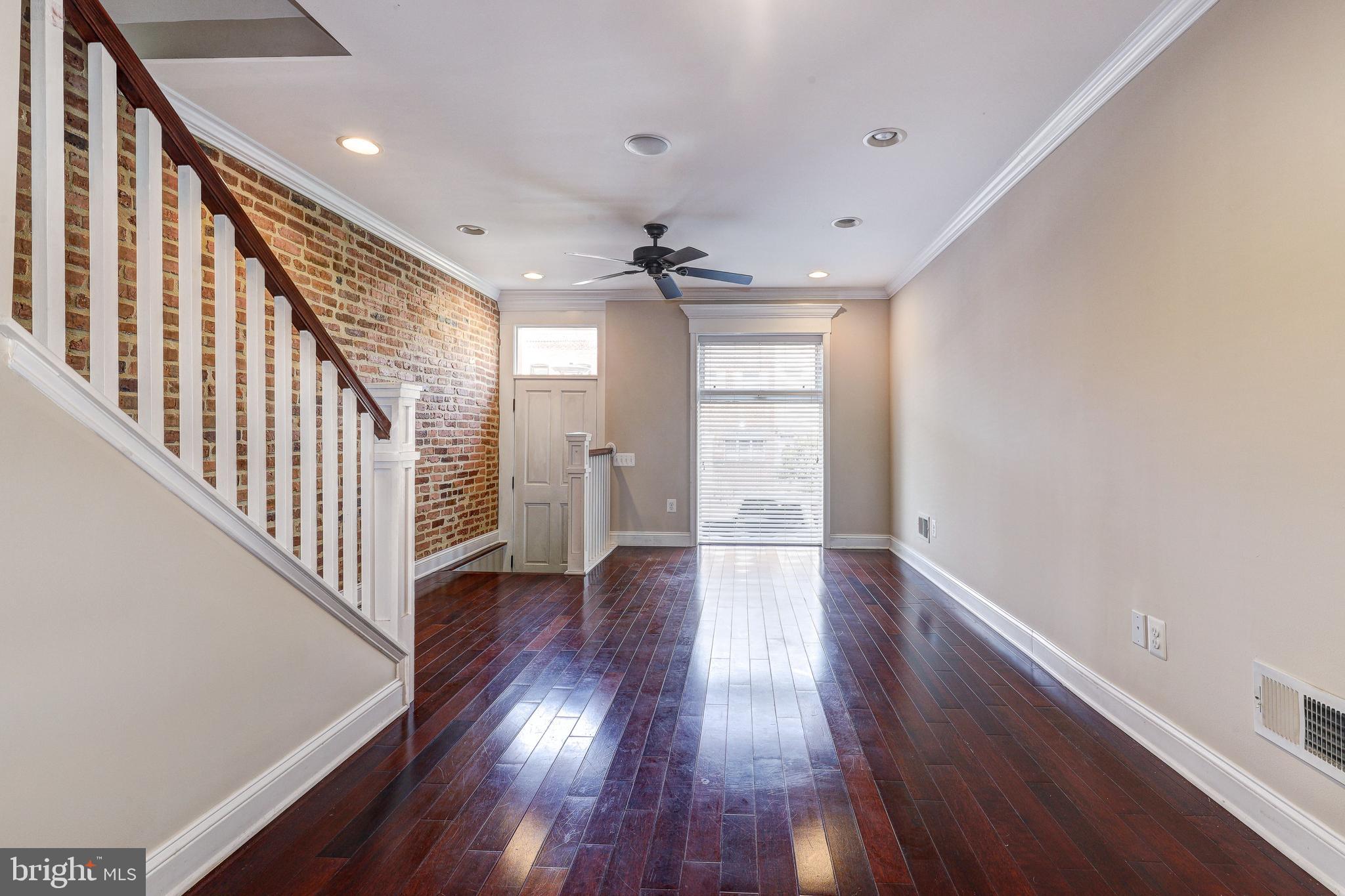 HIGHLANDTOWN - Residential Lease