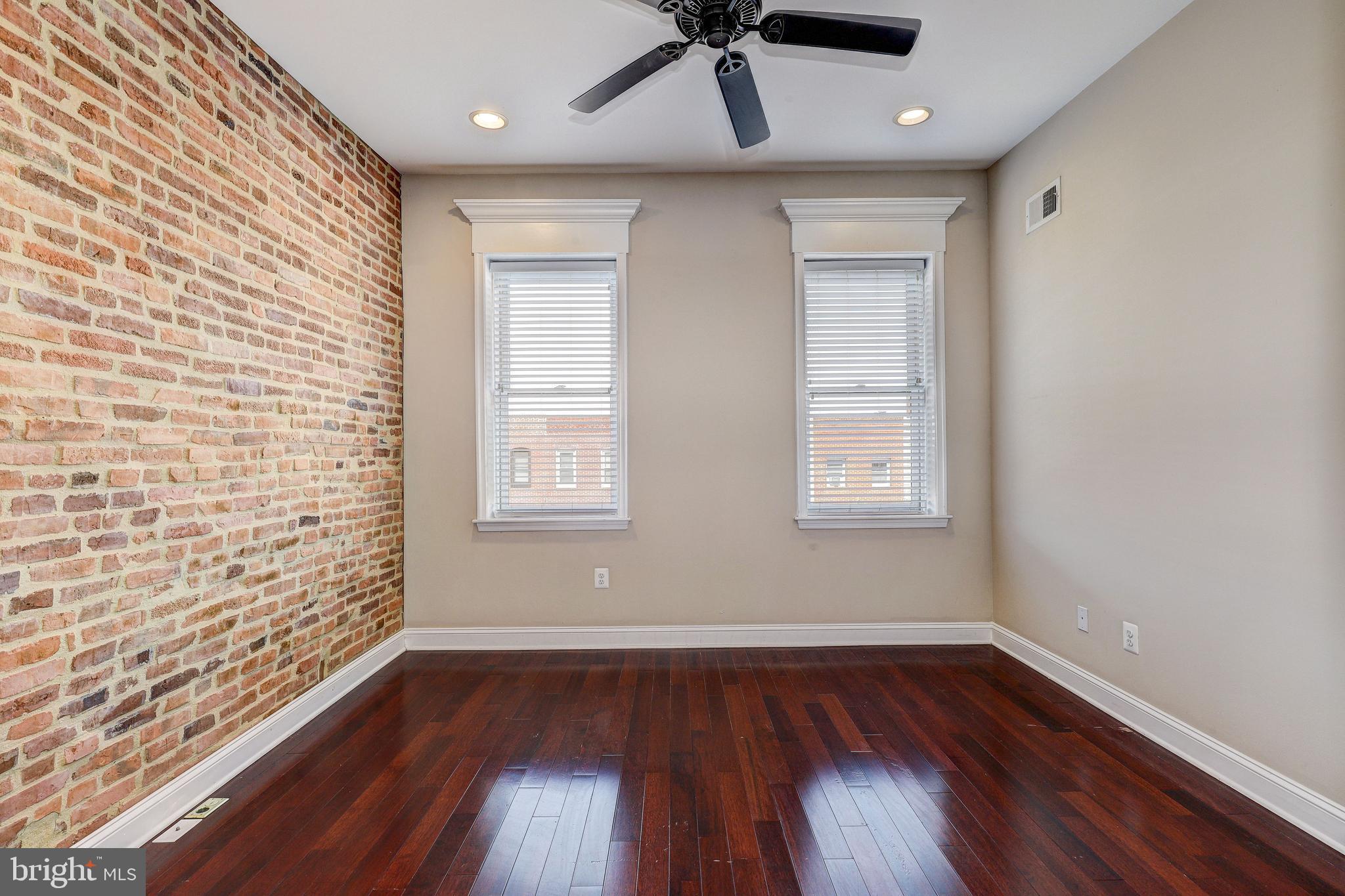 HIGHLANDTOWN - Residential Lease